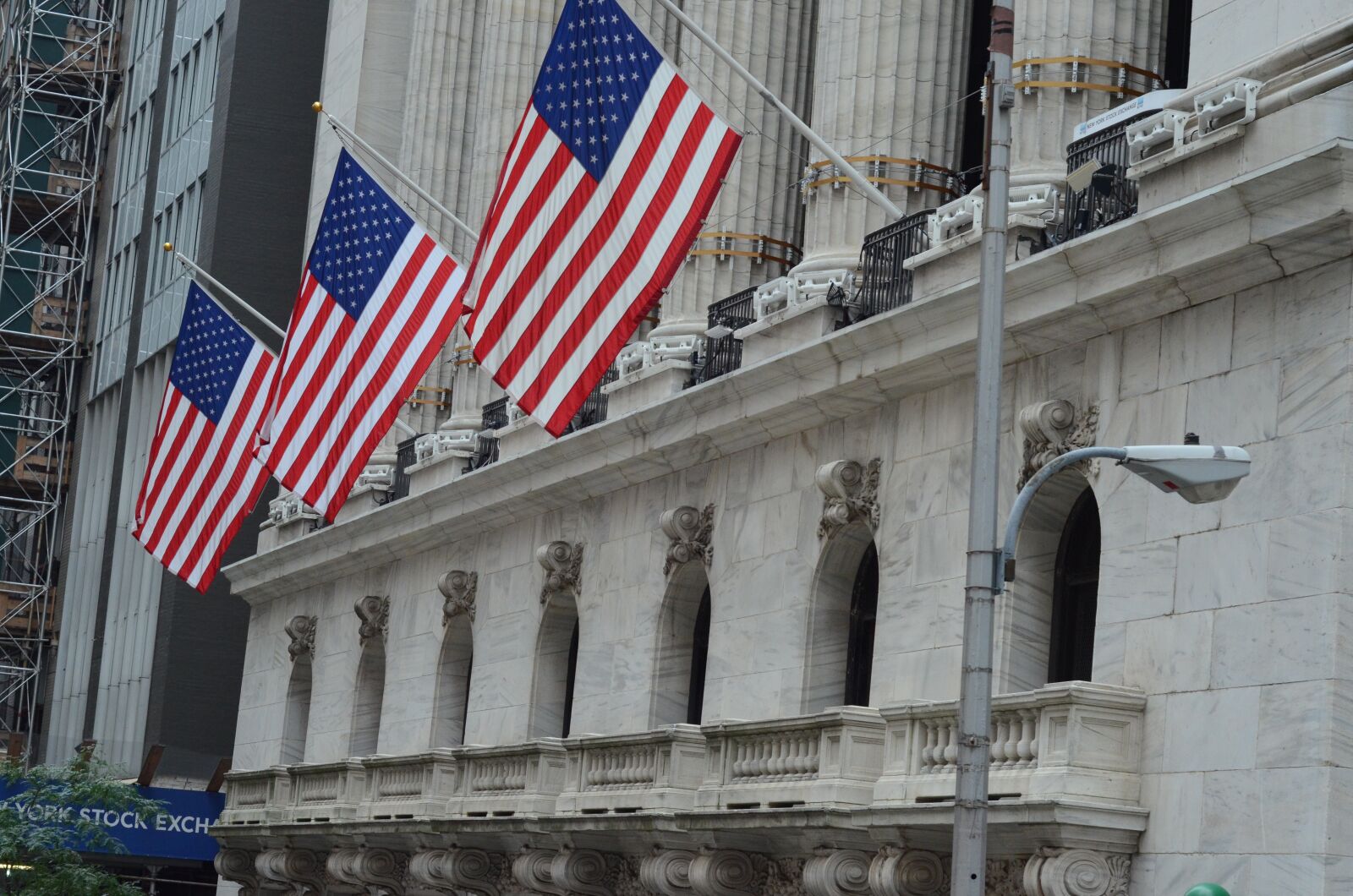 Nikon D7000 sample photo. Nyse, stock exchange, american photography