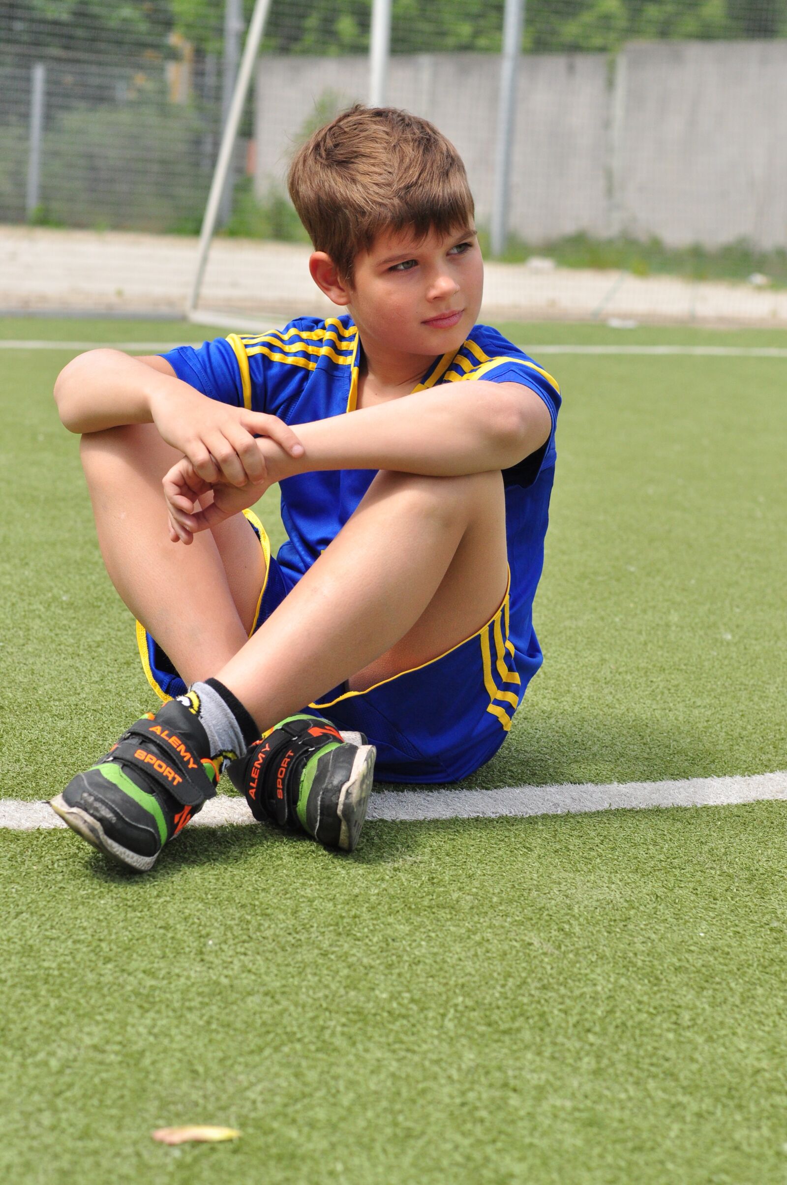 Nikon D5000 sample photo. Football, tired, got to photography
