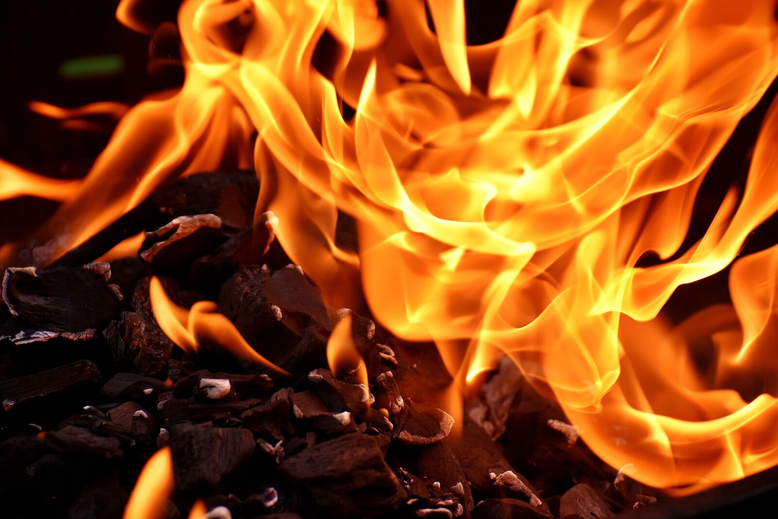 Nikon D7200 sample photo. Fire, flame, carbon photography