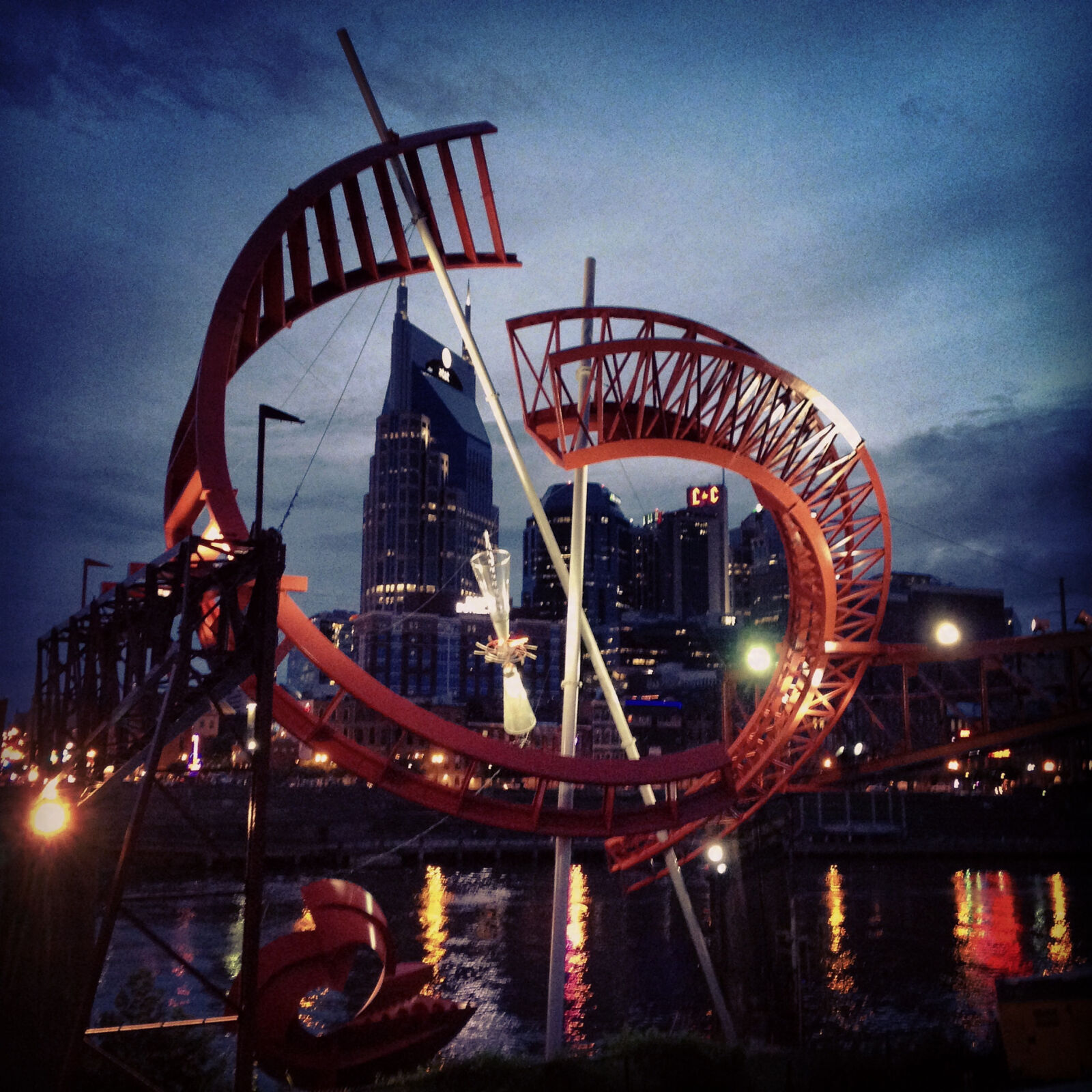 iPhone 5 back camera 4.12mm f/2.4 sample photo. Art, cumberland, cumberland, river photography