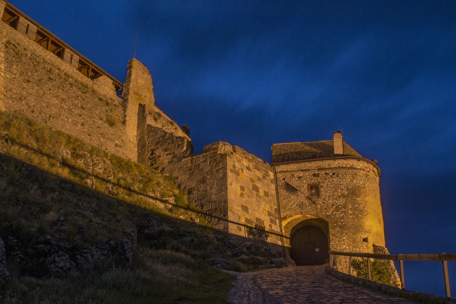Nikon D3100 sample photo. Castle, sümeg, mood photography