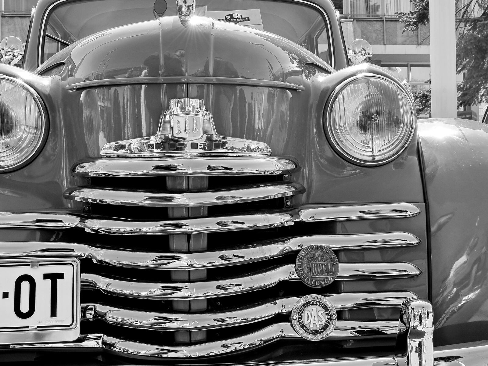 Nikon D5500 sample photo. Grey, metallic, chrome, vehicle photography