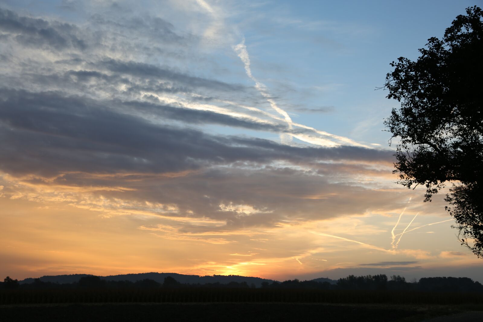 Canon EF 24-105mm F4L IS USM sample photo. Morning, mood, sky photography