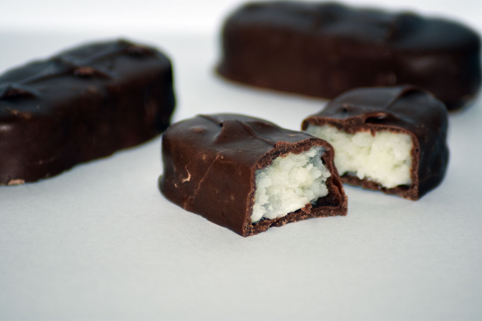 Nikon D3400 sample photo. Chocolate, bounty, dessert photography