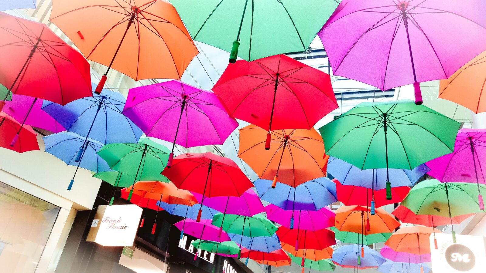 HTC ONE M9 sample photo. Umbrellas, arty, colourful photography