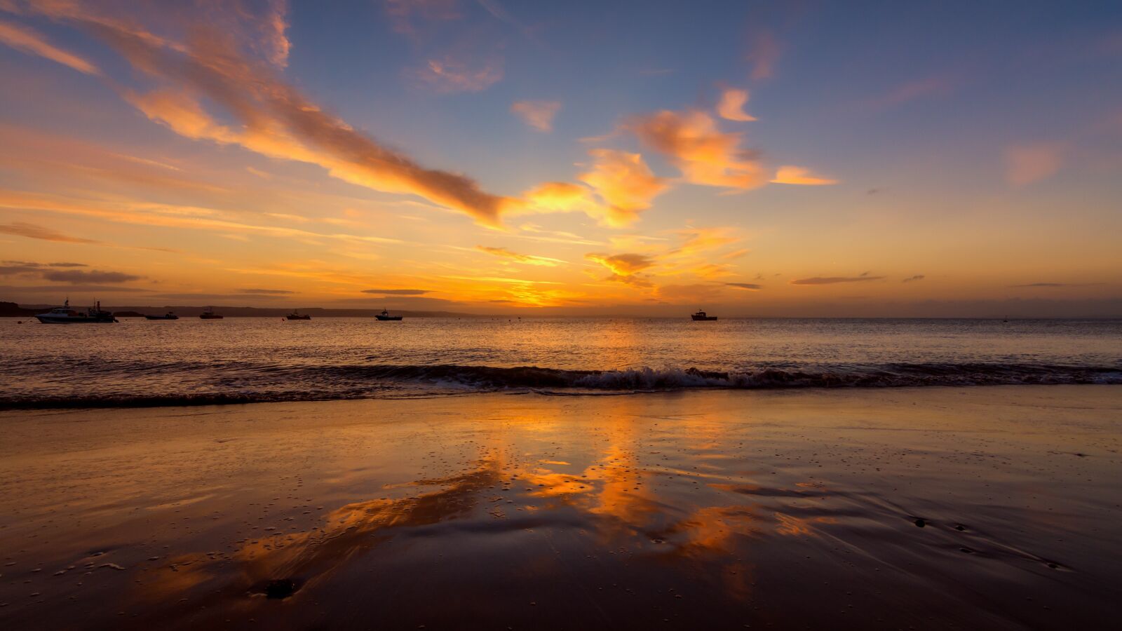 Nikon D7100 sample photo. Sunrise, tenby, seascape photography