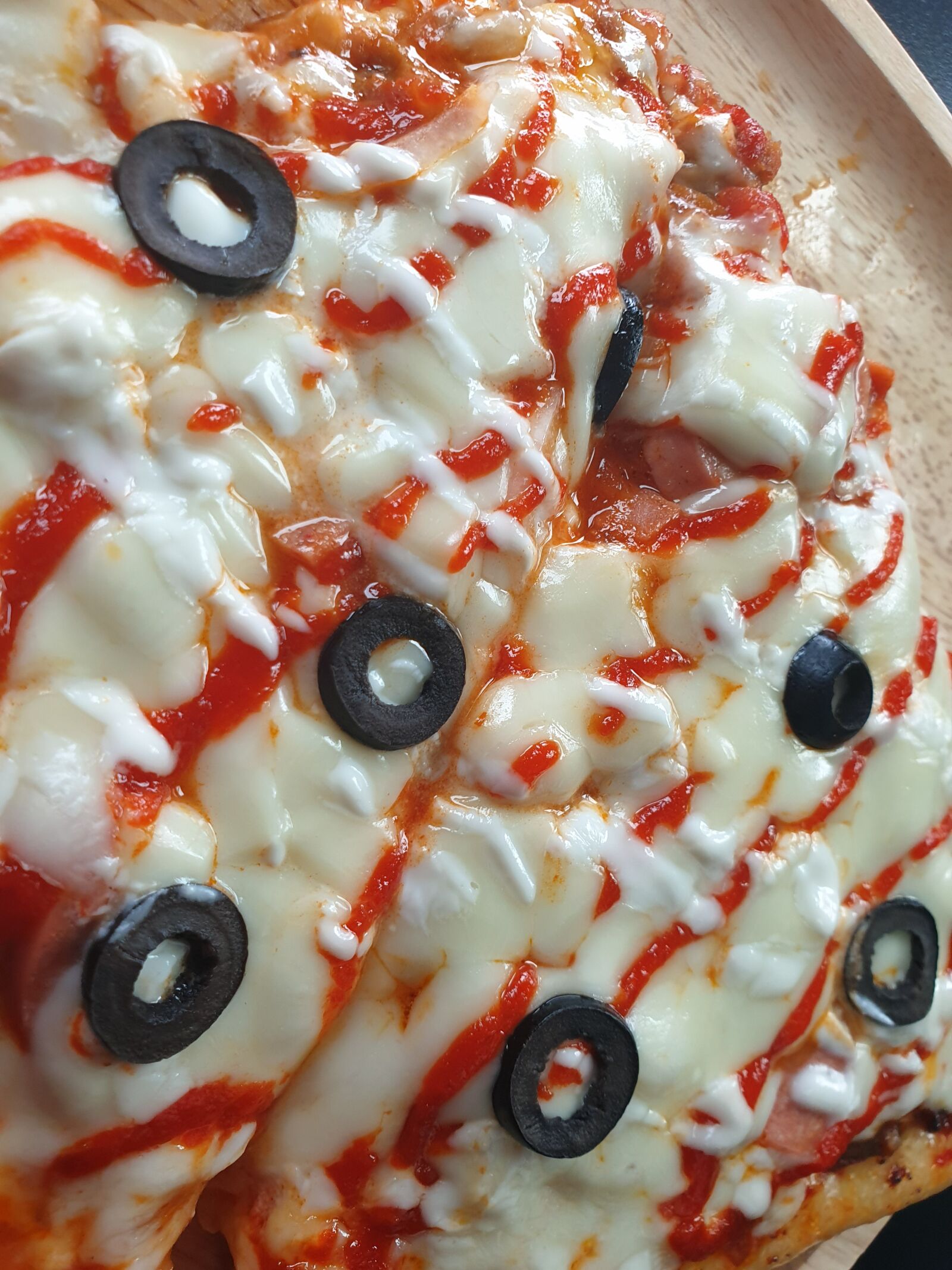 Samsung Galaxy S9+ sample photo. Pizza, cheese food, cheese photography