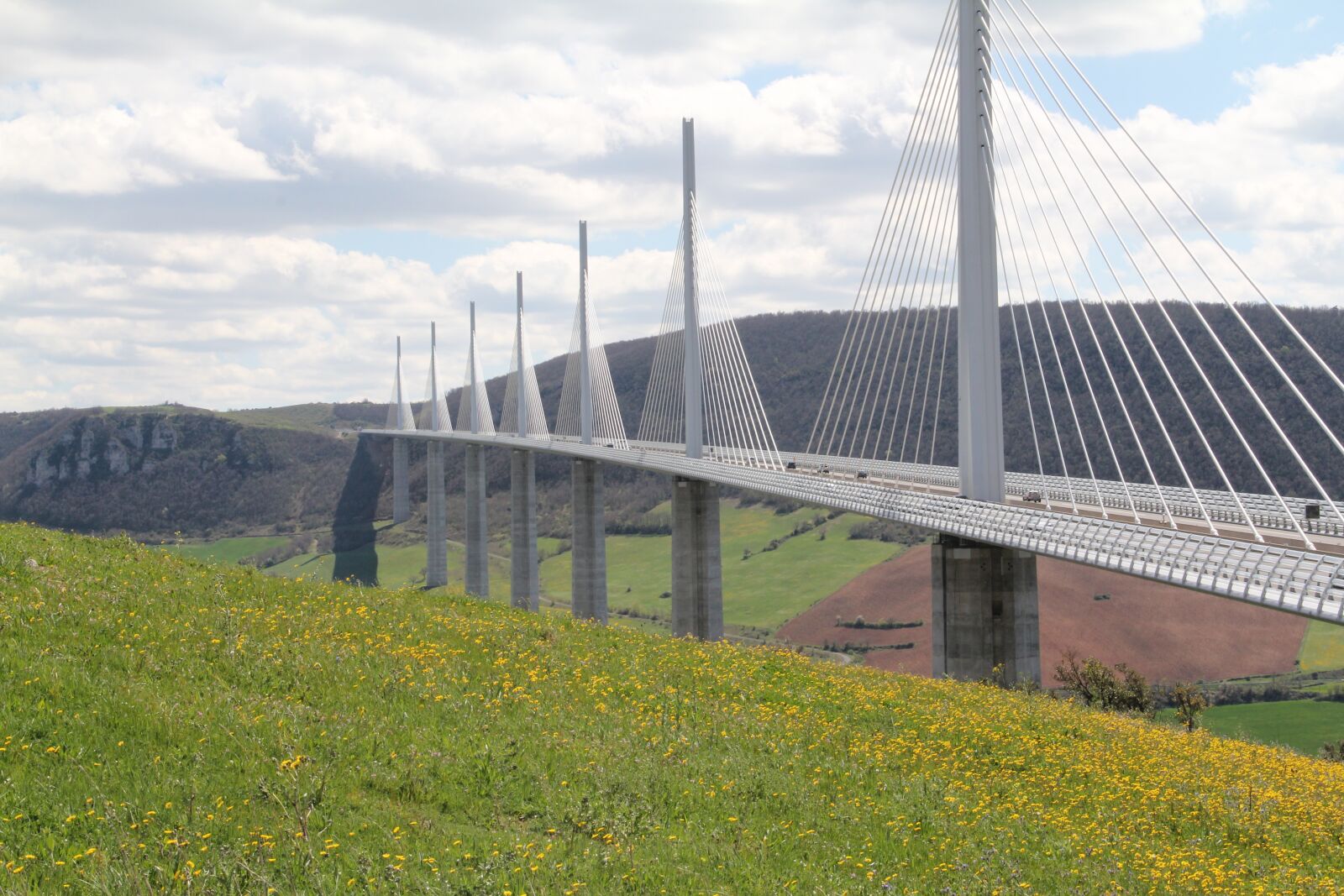 Canon EF-S 18-135mm F3.5-5.6 IS sample photo. Bridge, landscape, nature photography