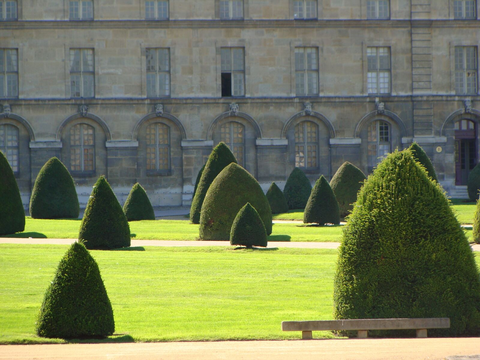 Sony DSC-H3 sample photo. Paris, france, trees photography