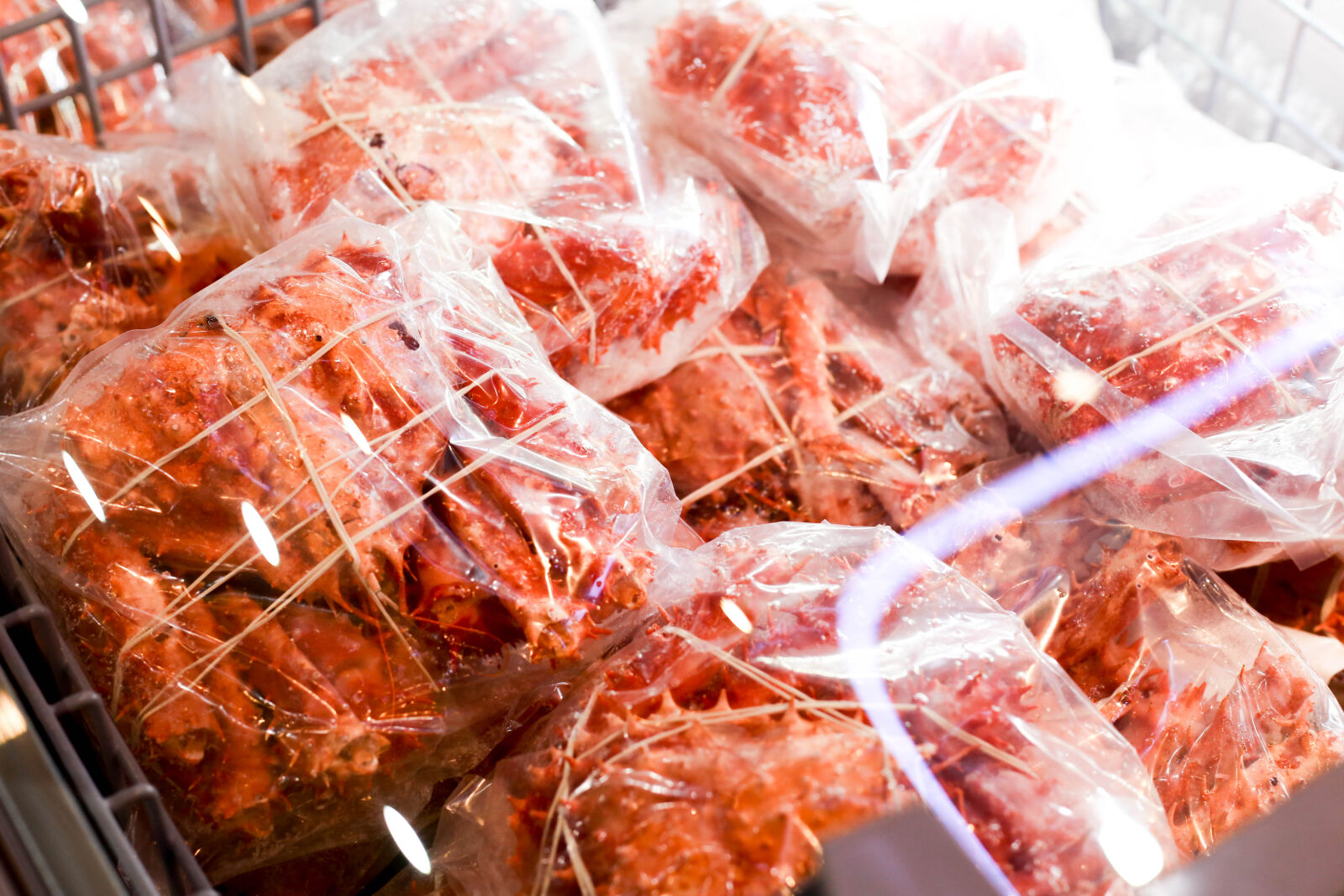 Canon EOS 6D + Canon EF 50mm F1.8 STM sample photo. Crab, food photography