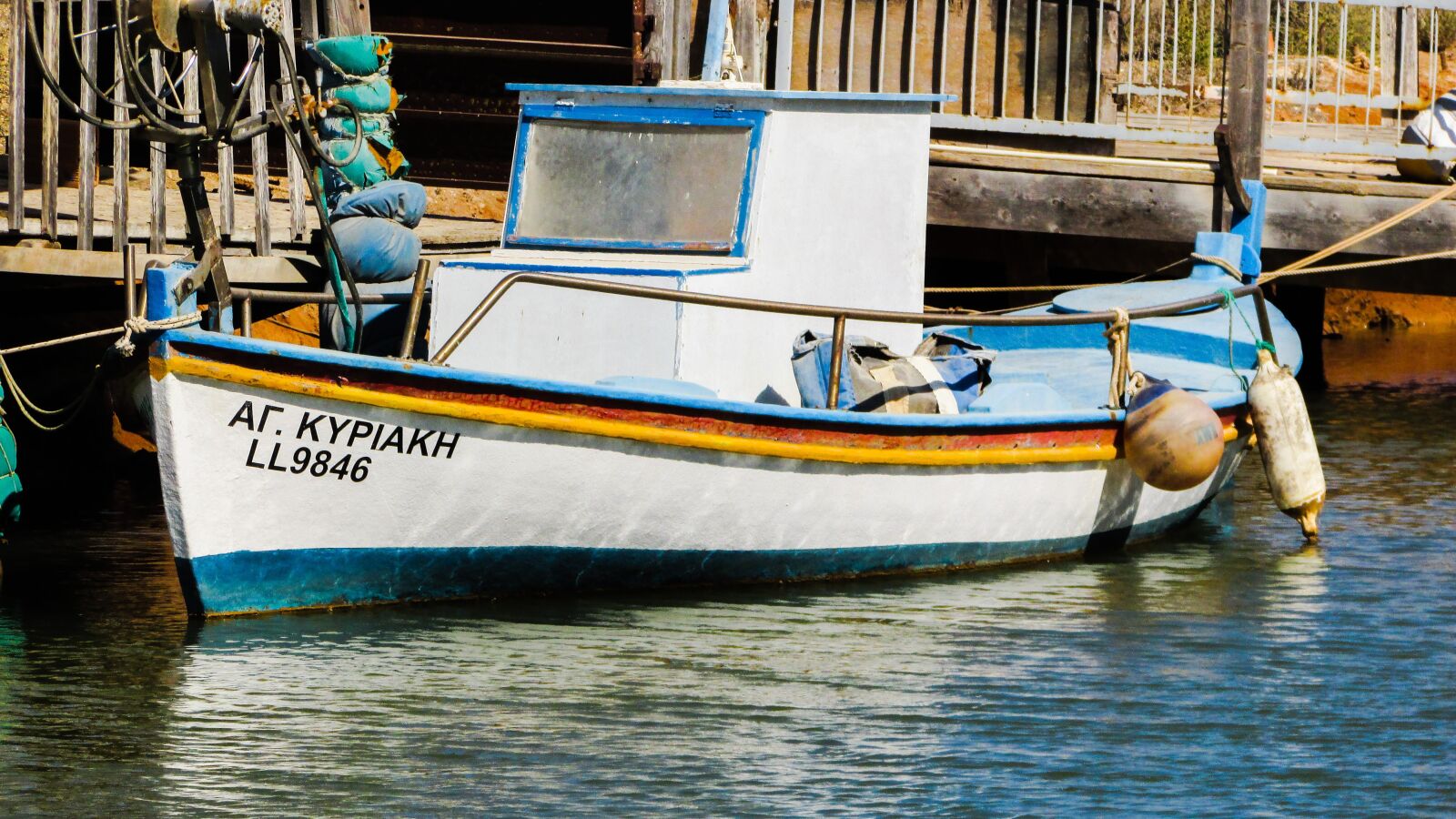Canon PowerShot SX400 IS sample photo. Fishing boat, fishing shelter photography