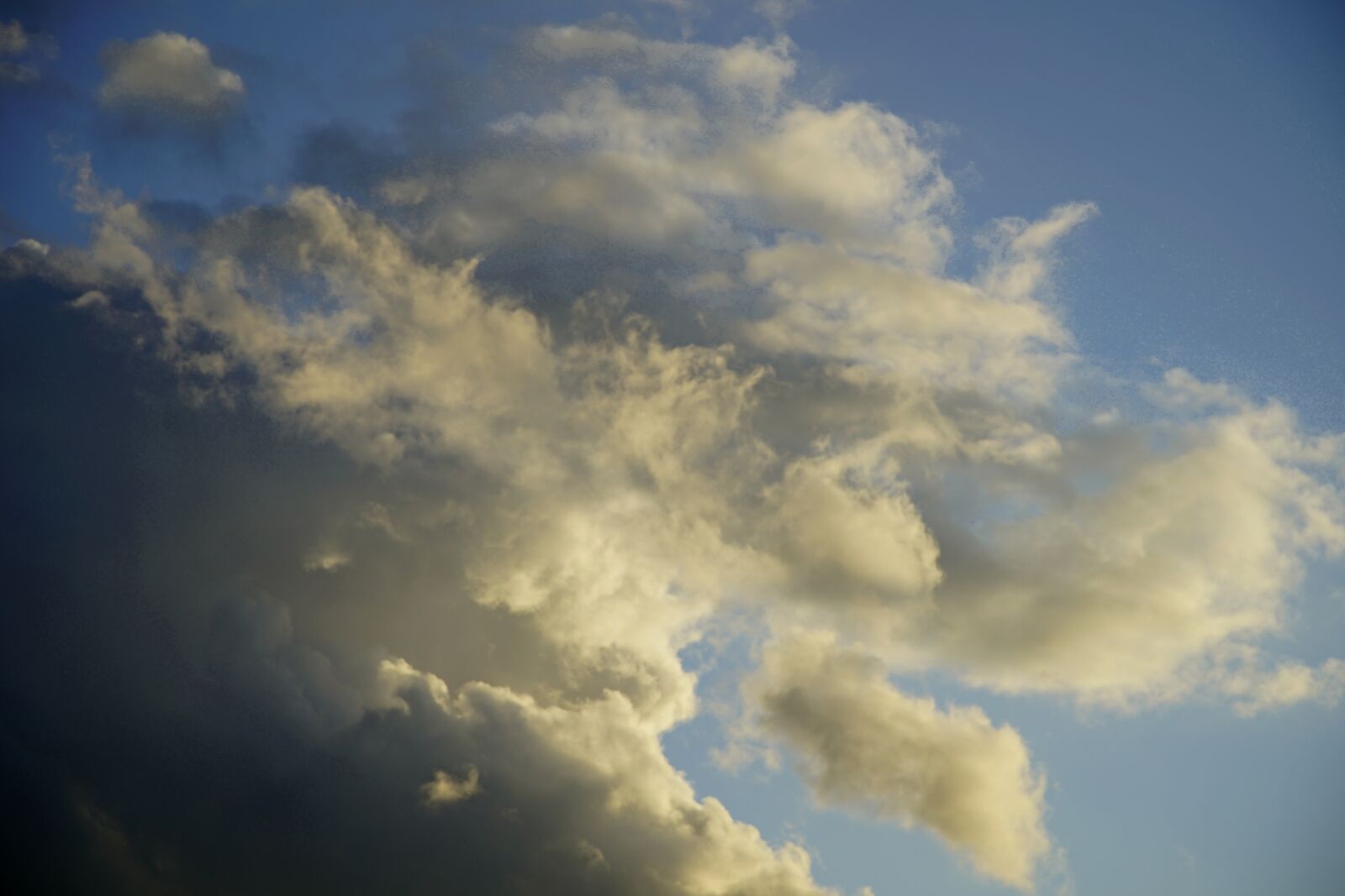 Sony a7R II sample photo. Sky, clouds, weather photography