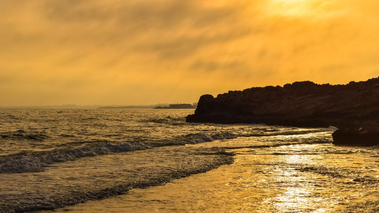 Nikon D3300 sample photo. Sunset, hazy, sky photography
