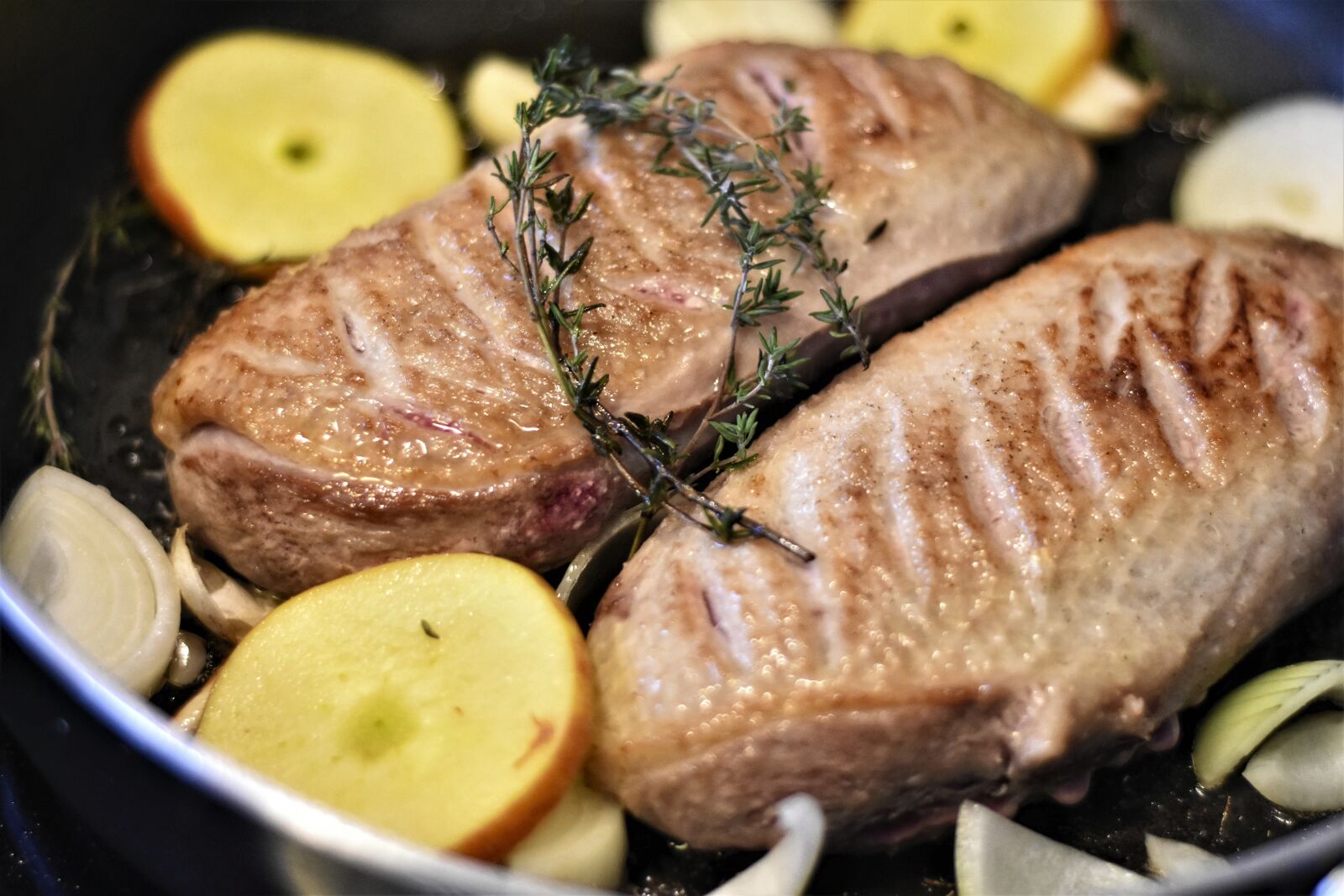 Nikon D7200 sample photo. Meat, duck, duck breast photography