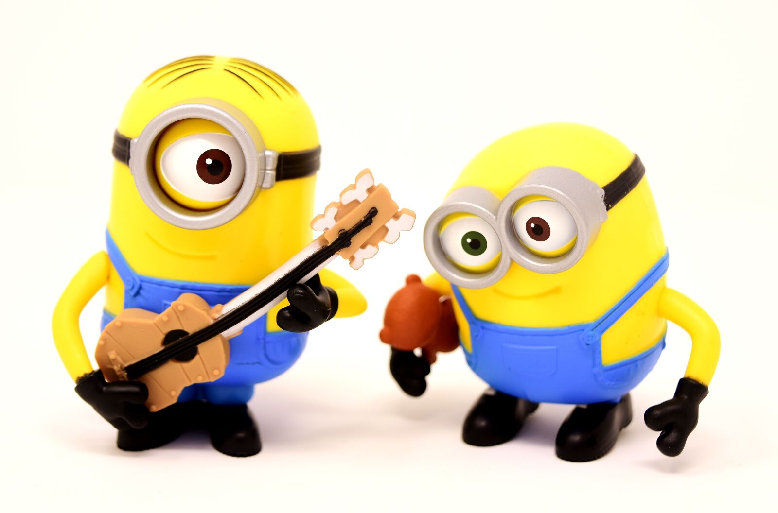 Nikon D7200 sample photo. Minions guitar, music, funny photography