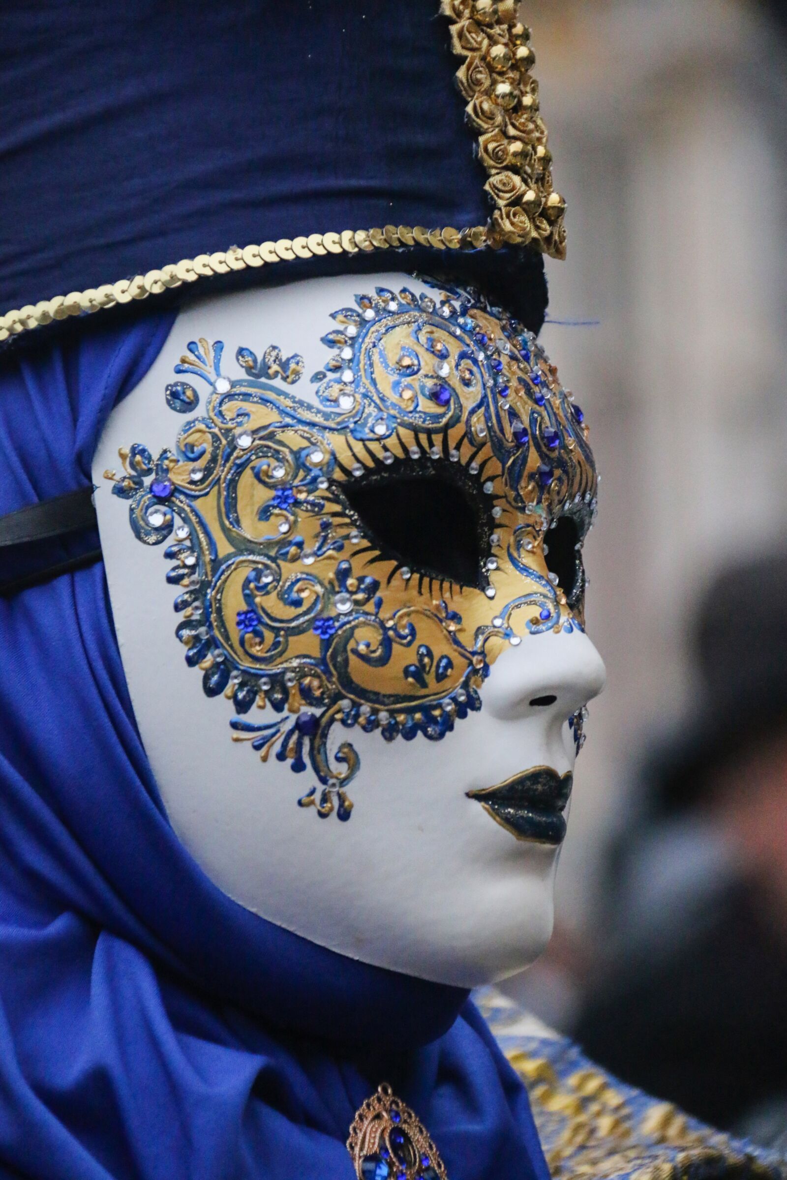 Canon EOS 70D sample photo. Carnival, mask, bruges photography