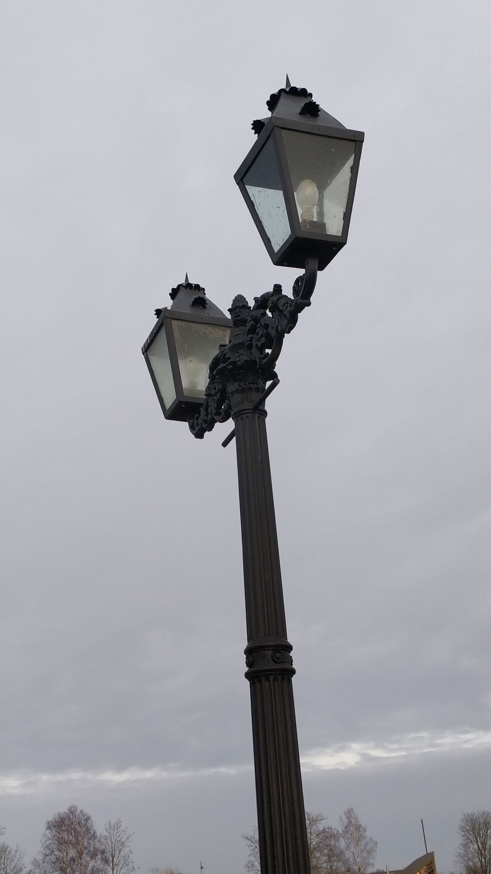 OnePlus 5 sample photo. Lantern, victorian, streetlight photography