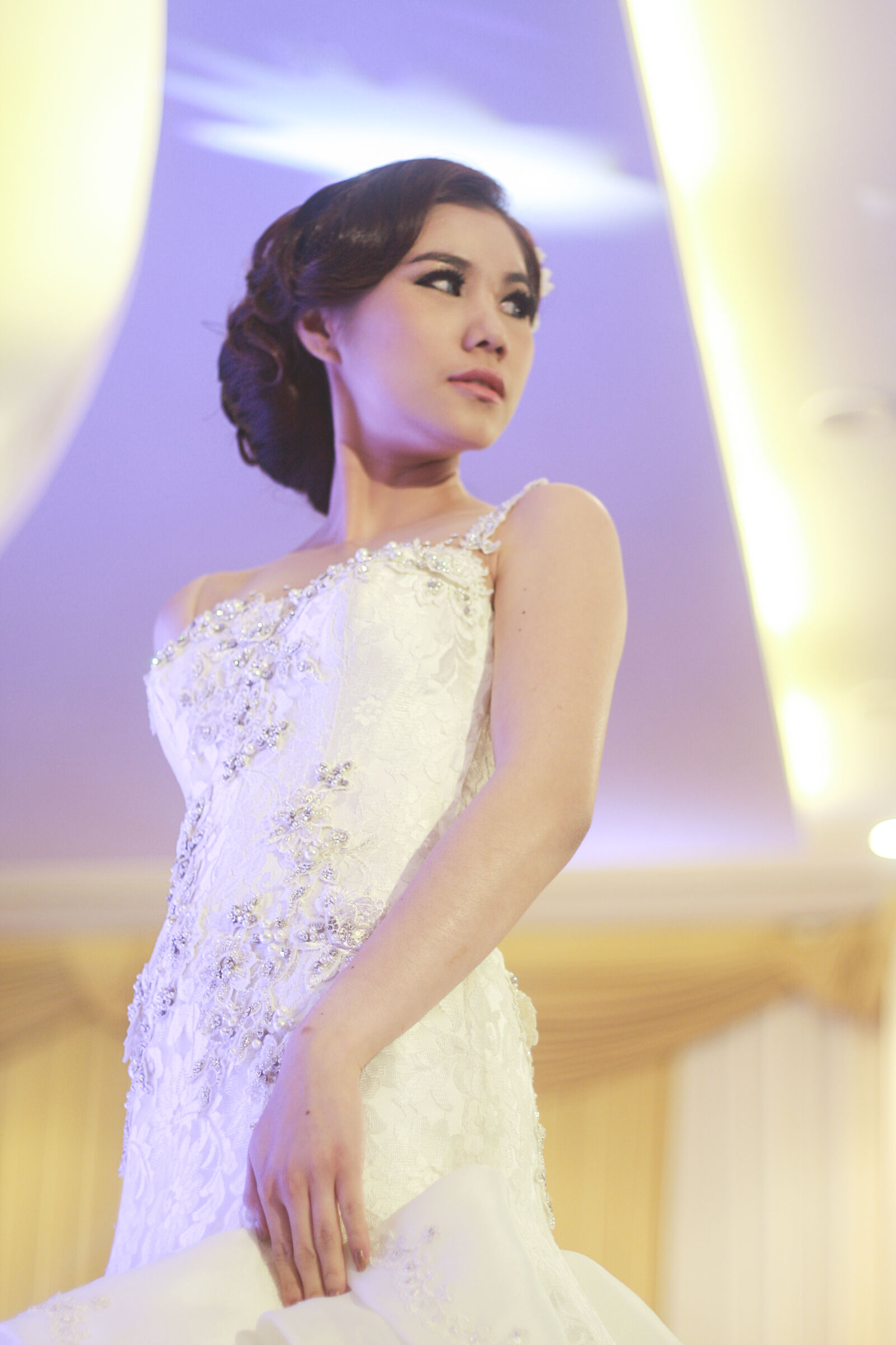 Canon EOS 40D + Canon EF 50mm F1.8 II sample photo. Dress, fashion, wedding, wedding photography