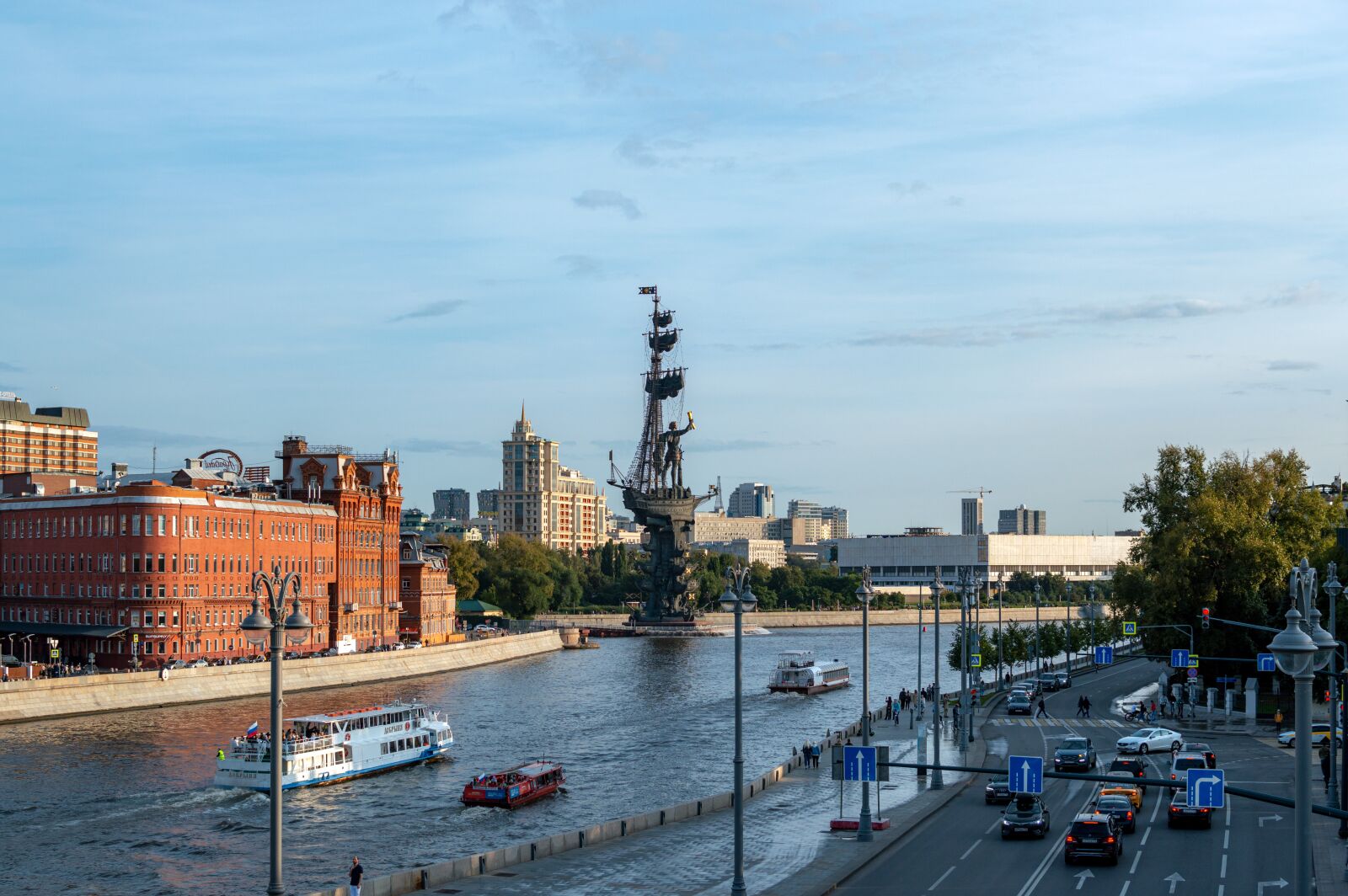 Nikon D3200 sample photo. Moscow, river, sights photography