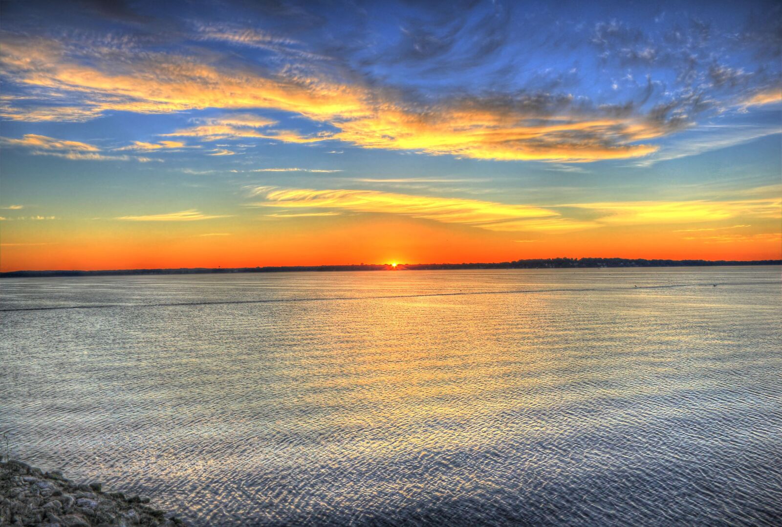 Canon EOS 550D (EOS Rebel T2i / EOS Kiss X4) sample photo. Seascape, landscape, clouds photography