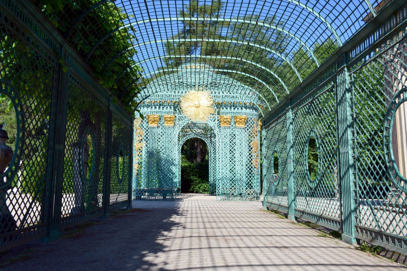 Nikon D5200 sample photo. Sanssouci, sun temple, potsdam photography