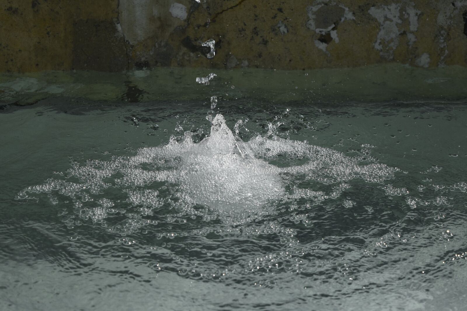 Nikon D5500 sample photo. Fountain, liquid, water, wet photography