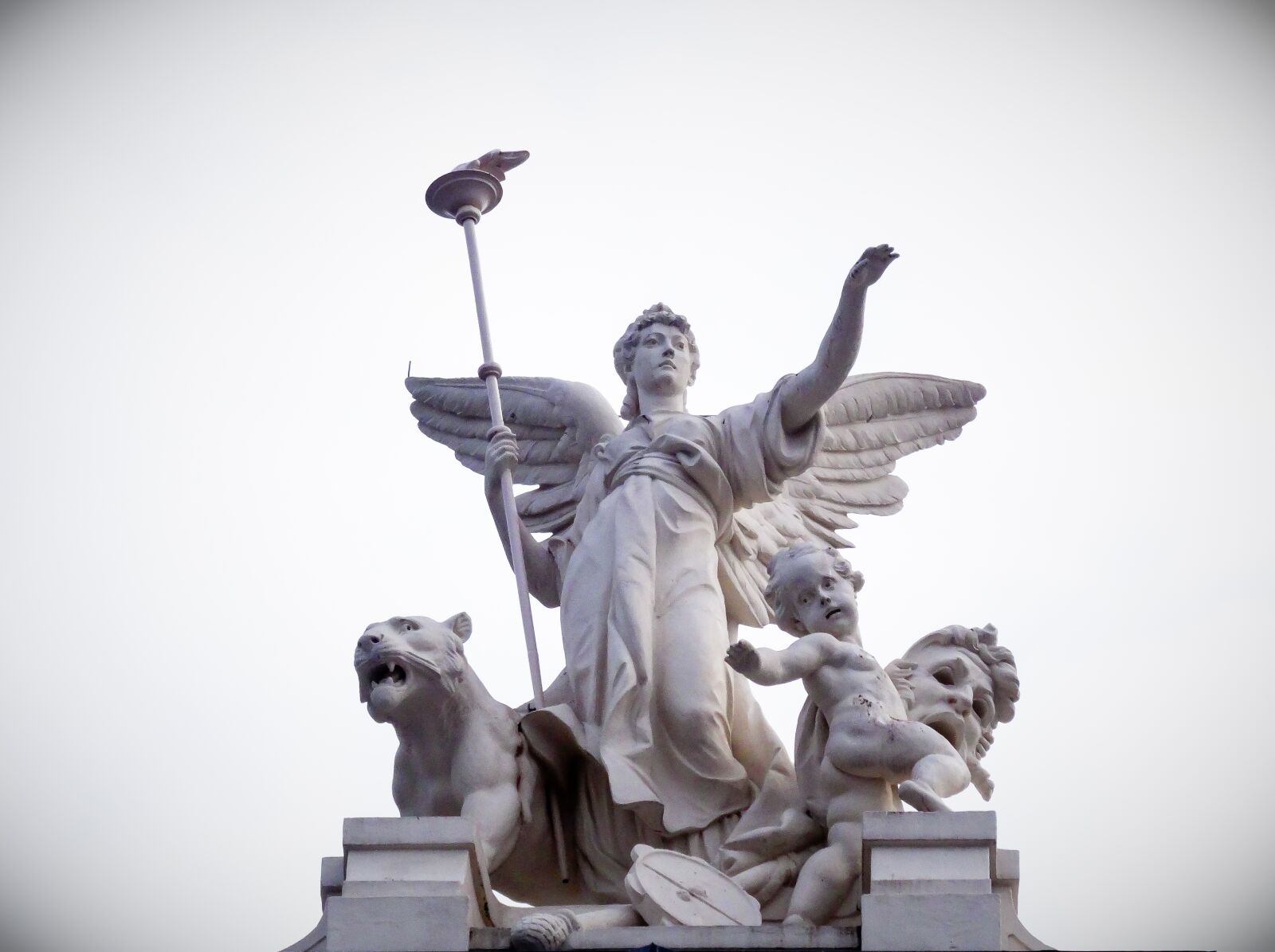 Sony Cyber-shot DSC-HX50V sample photo. Statue, figure, sculpture photography