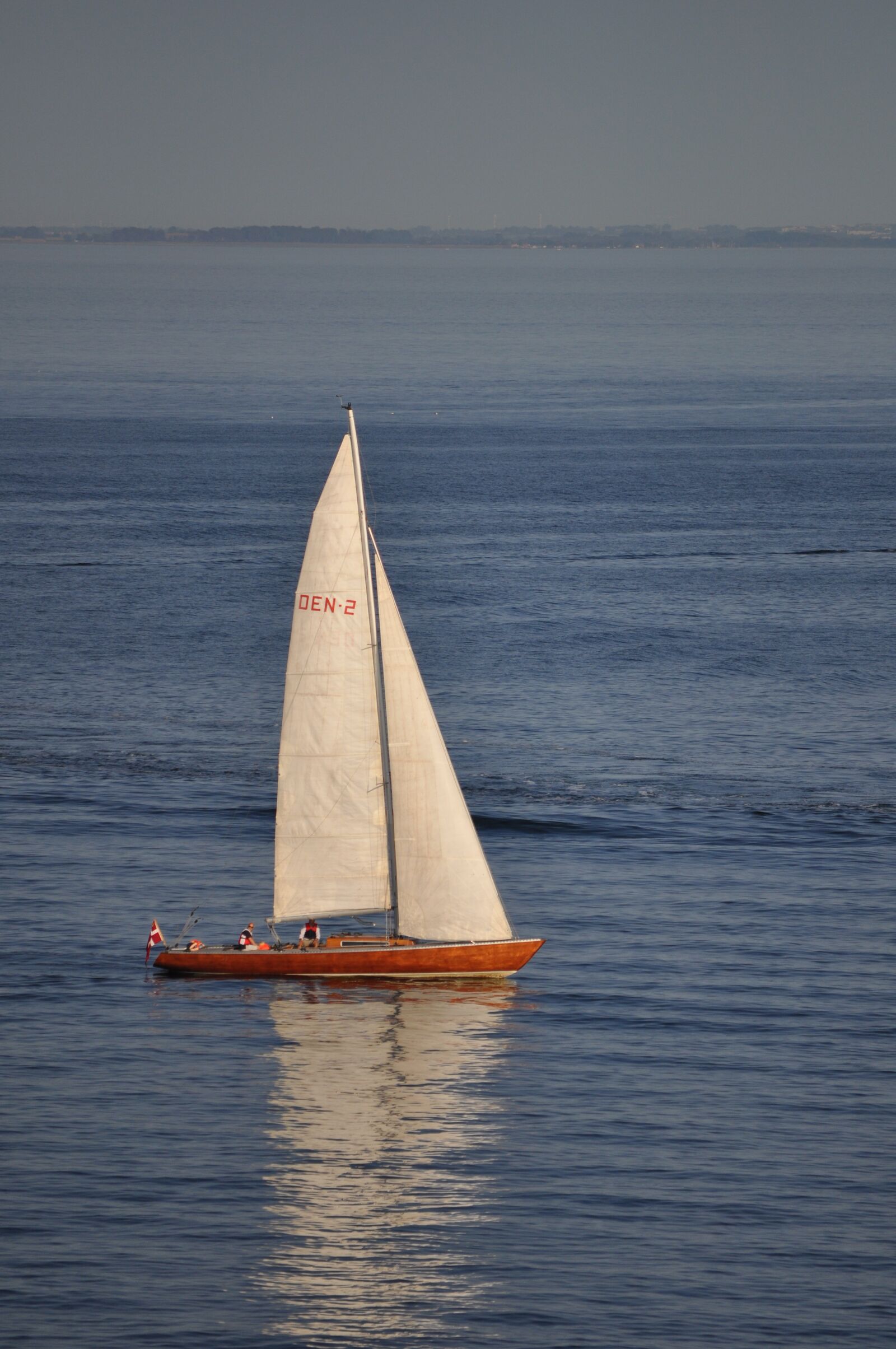 Nikon D5000 sample photo. Sailboat, wind, water photography