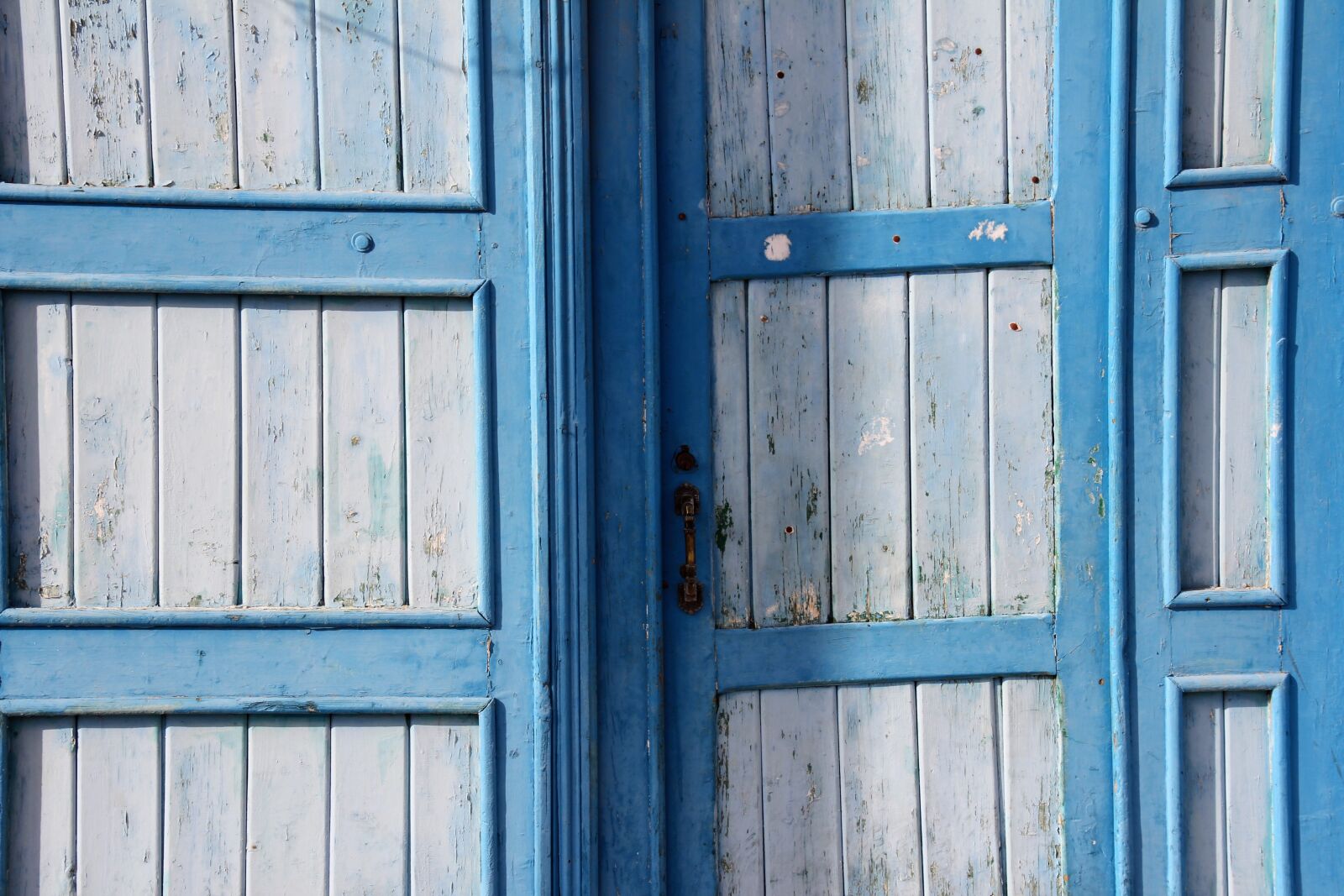Canon EOS 60D sample photo. Door, wooden door, input photography