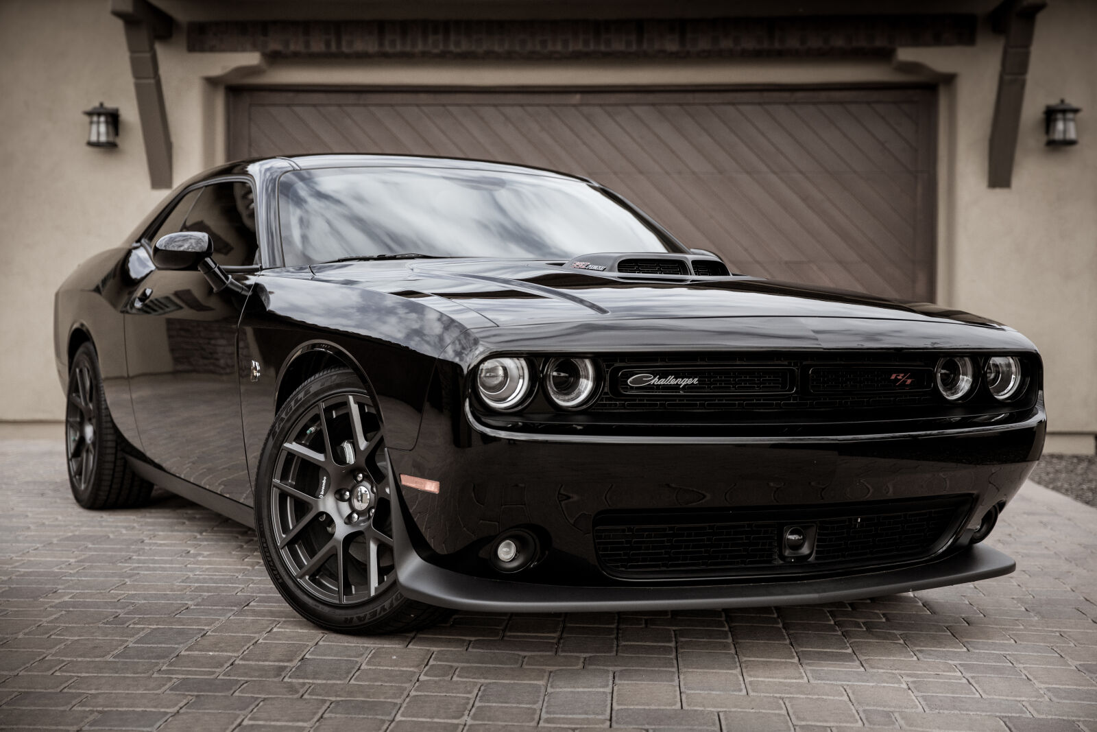 Canon EF 24-70mm F2.8L II USM sample photo. Black, dodge, challenger, hemi photography