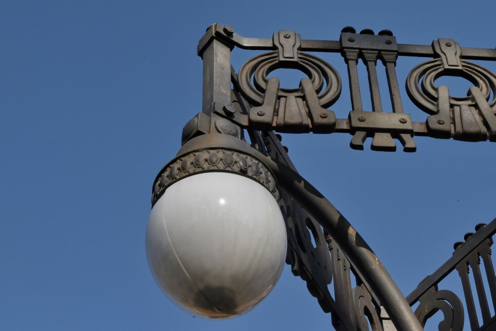 Nikon D5500 sample photo. Cast iron, ornament, architecture photography