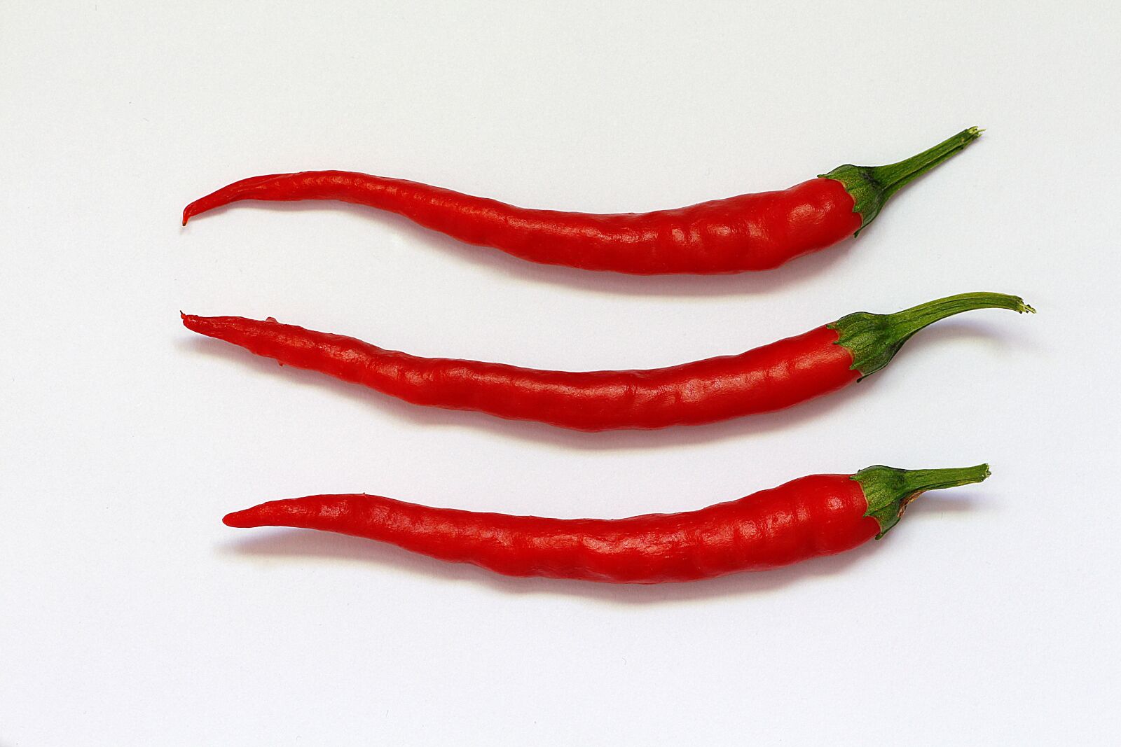 Canon EOS 650D (EOS Rebel T4i / EOS Kiss X6i) sample photo. Chilli pepper, chili, red photography