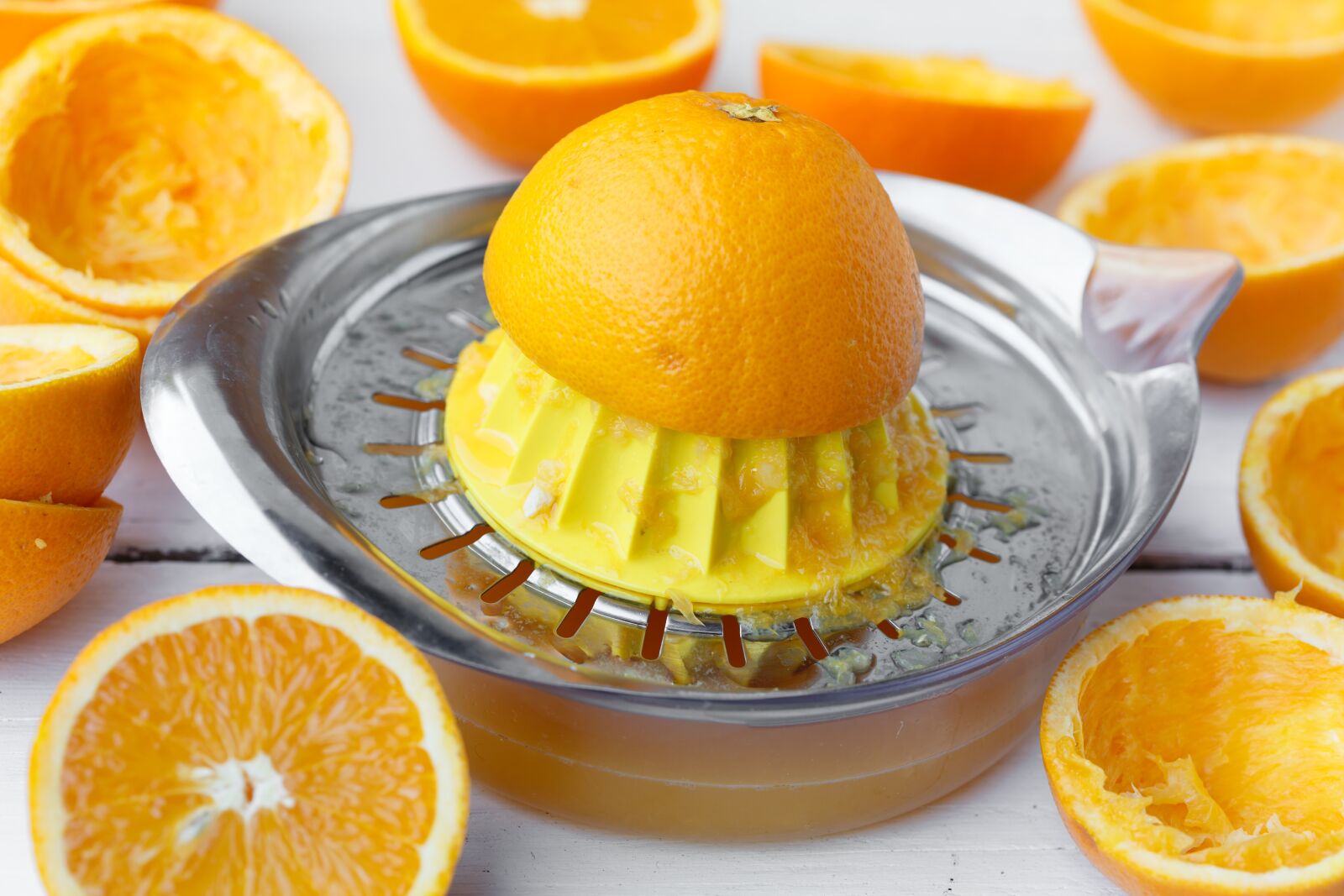 Canon EF 100mm F2.8 Macro USM sample photo. Orange, orange juice, juice photography