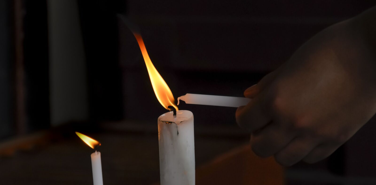 Nikon D90 sample photo. Ash, candlelight, candle photography