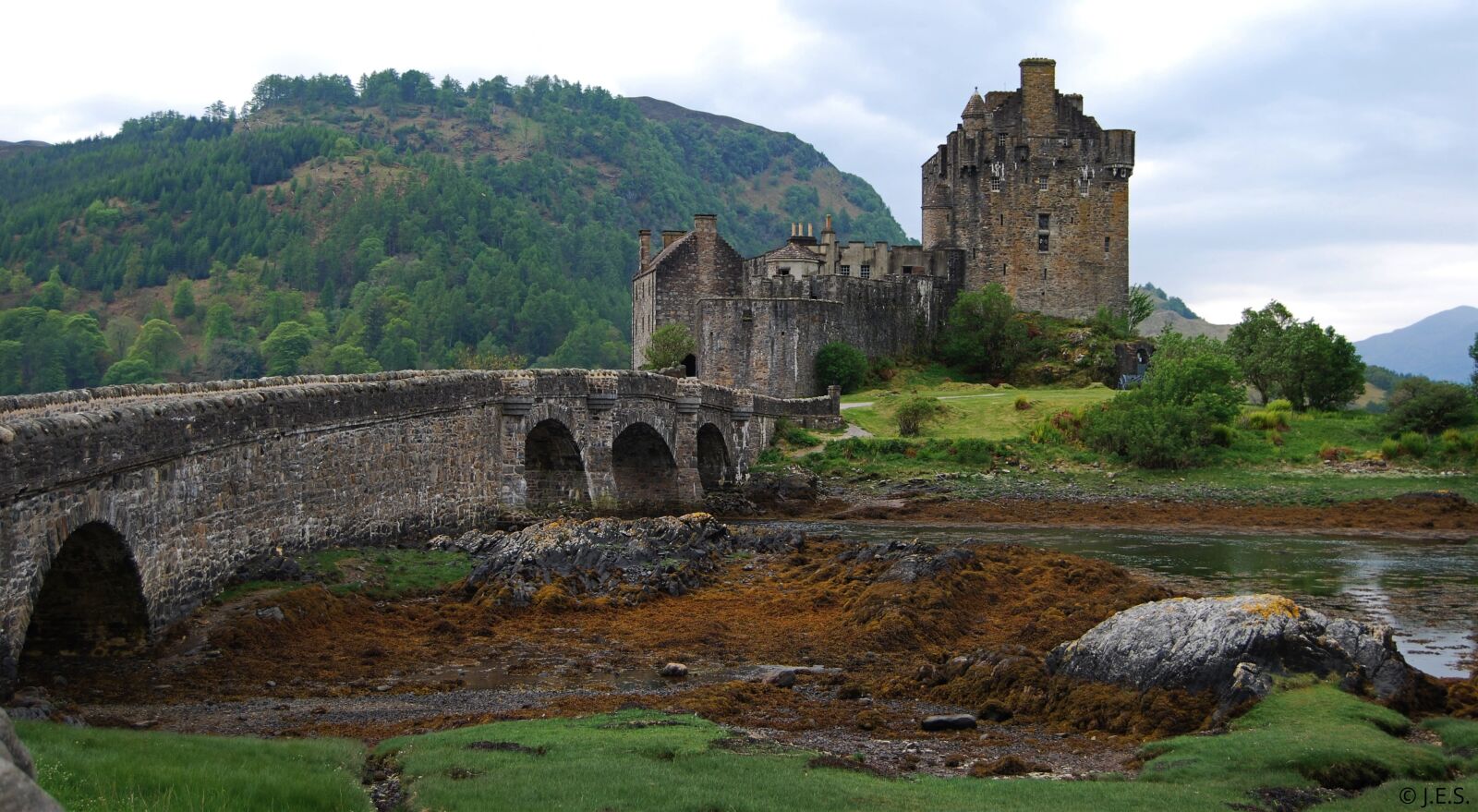 Nikon D60 sample photo. Eilean donan castle, scotland photography