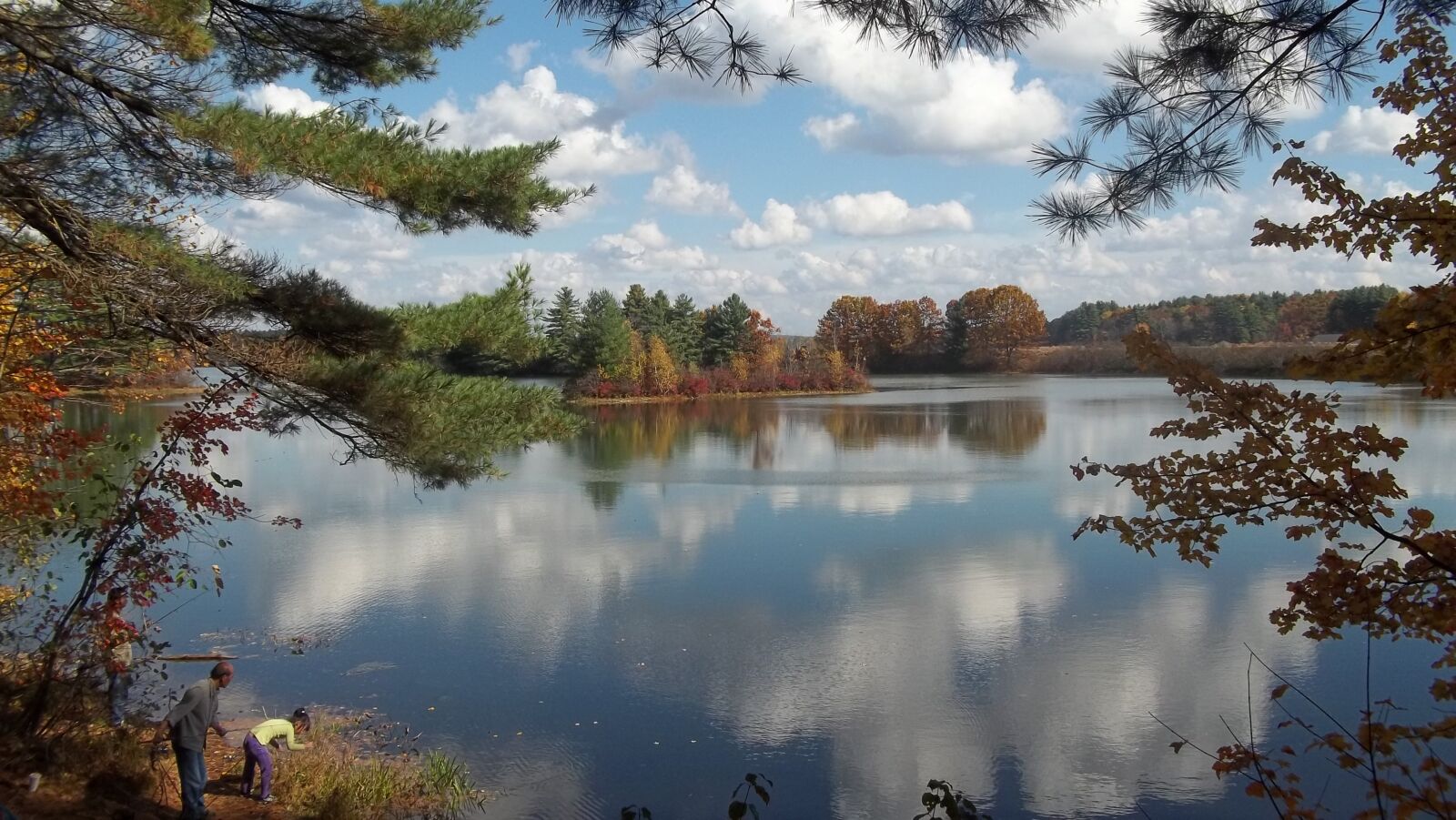 Kodak EASYSHARE C183 DIGITAL CAMERA sample photo. Maniwaki, lake, reflection photography