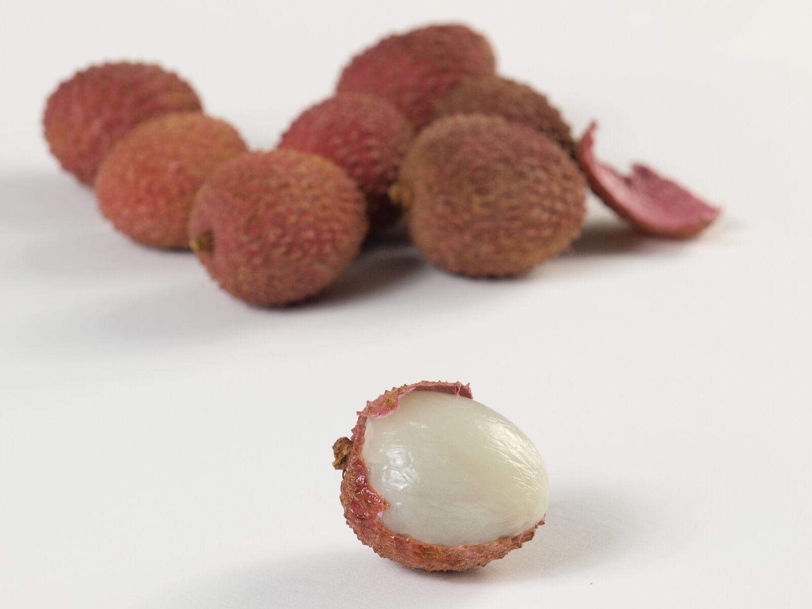 Olympus E-420 (EVOLT E-420) sample photo. Lychees, fruits, red photography