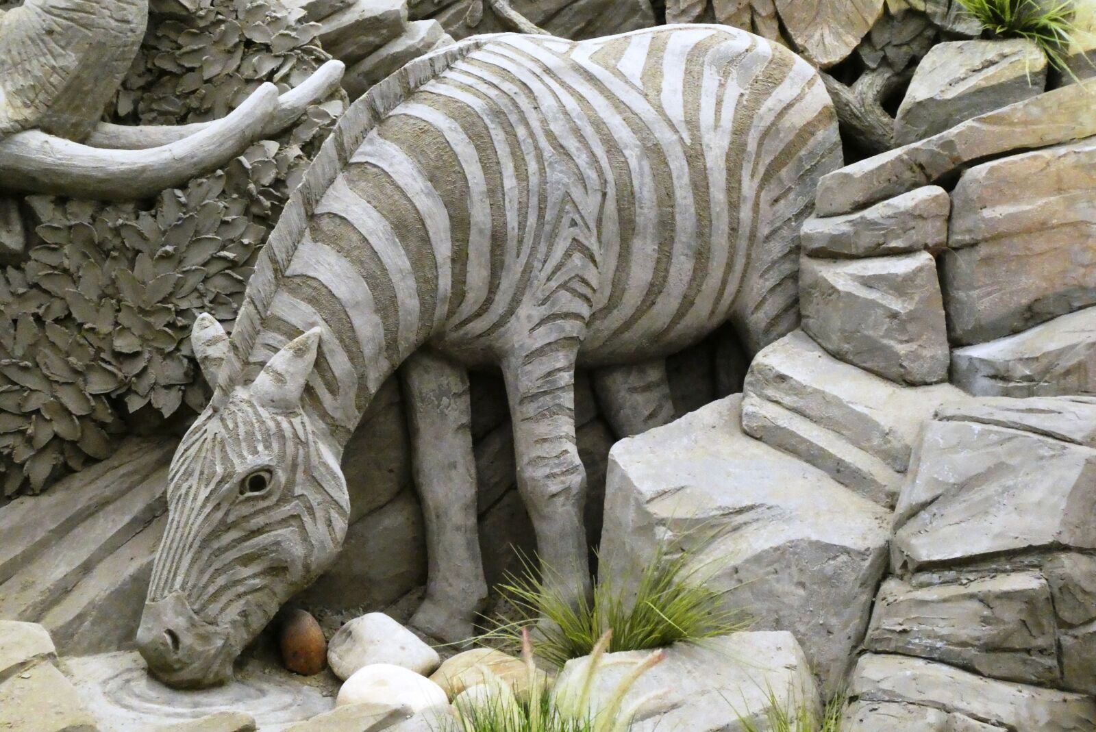 Panasonic Lumix DC-ZS70 (Lumix DC-TZ90) sample photo. Sand sculpture, zebra, art photography