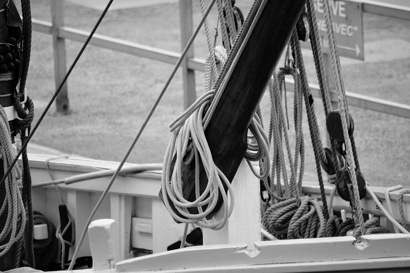Nikon D5200 sample photo. Bateau, cordes, greement, marine photography