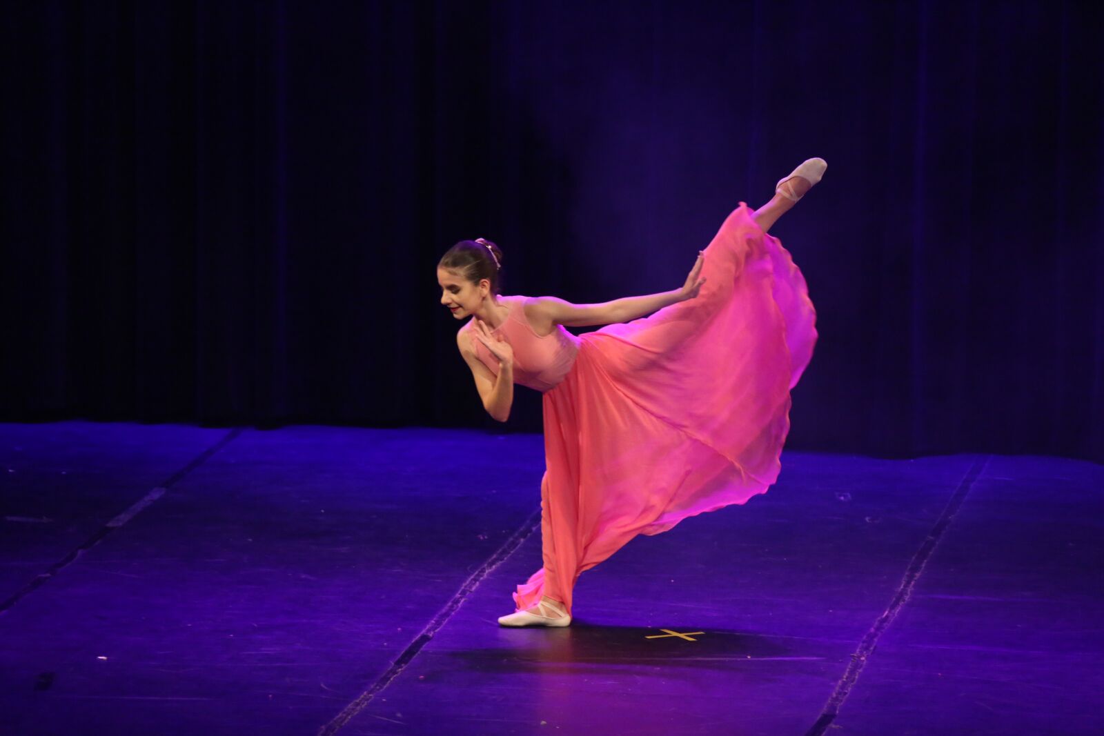 Canon EOS 5D Mark III + Canon EF 28-300mm F3.5-5.6L IS USM sample photo. Dance, ballet, jazz photography
