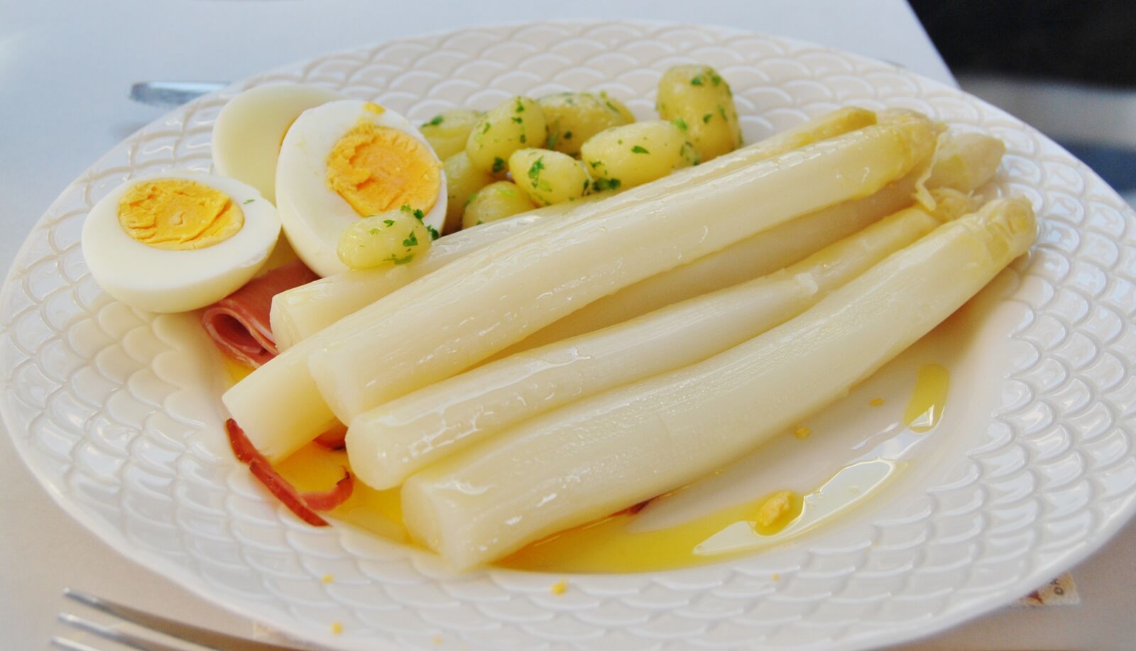 Nikon D60 sample photo. Asparagus, cooked asparagus, aspergeschotel photography