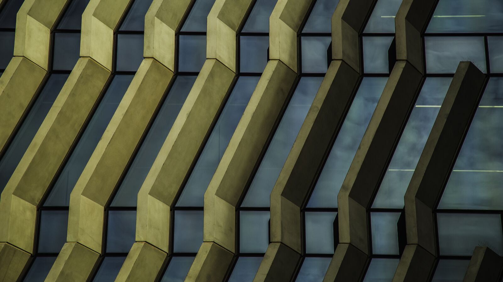 Canon EOS 6D + Canon EF 24-105mm F4L IS USM sample photo. Architecture, building, lines photography