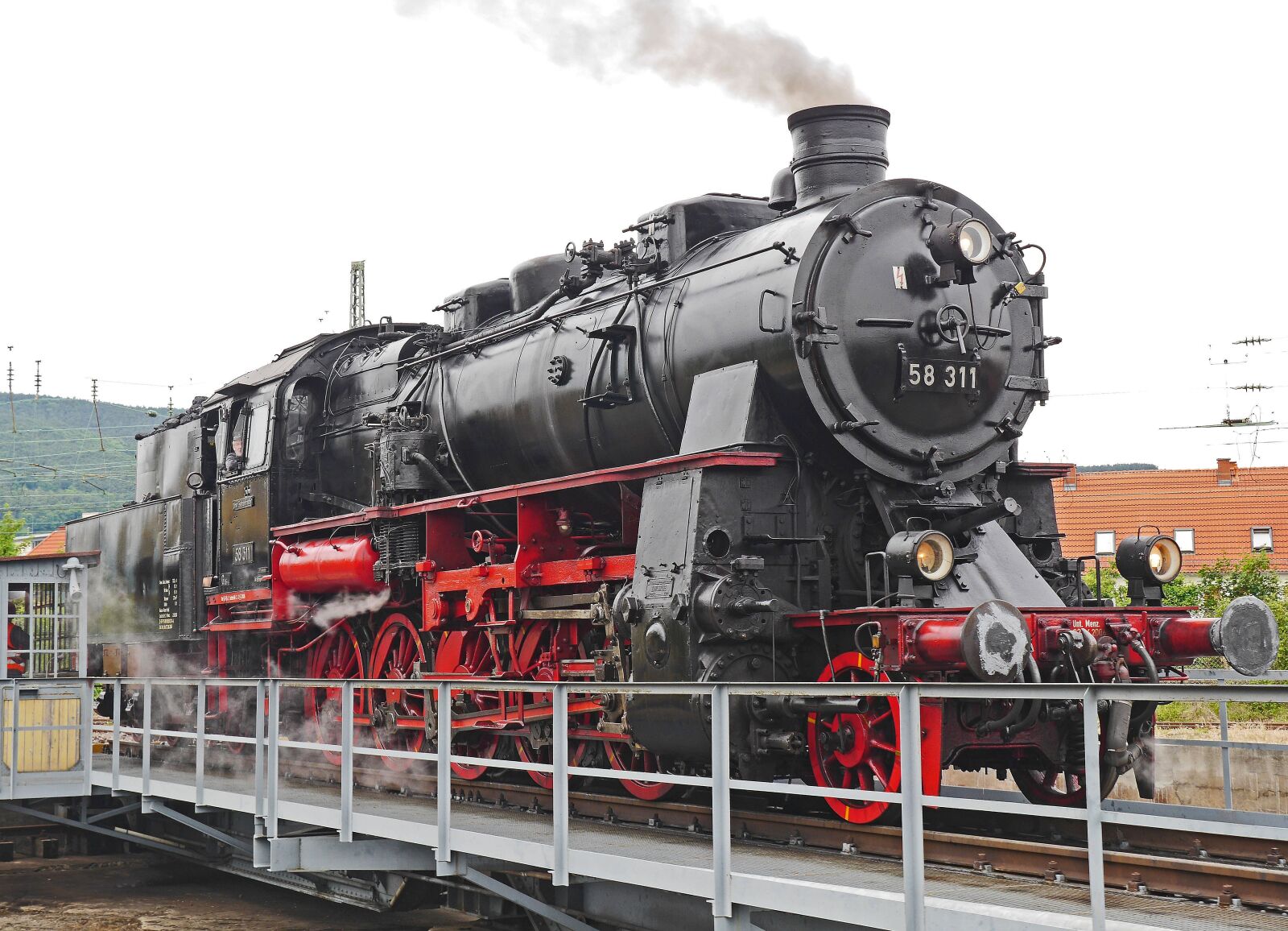 Panasonic Lumix DMC-GH3 sample photo. Steam locomotive, hub, railway photography