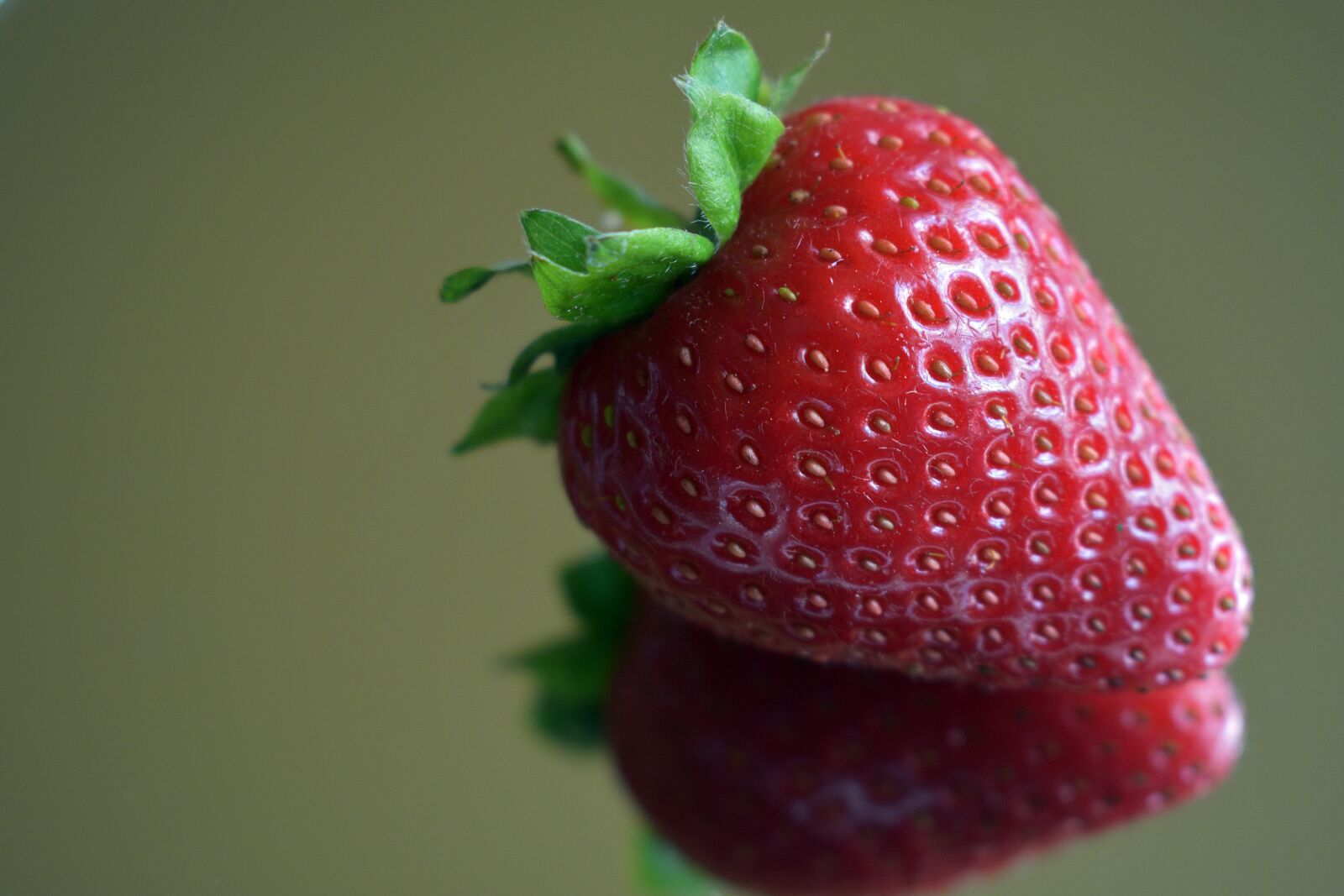 Nikon D3400 sample photo. Strawberries, strawberry, fruit photography