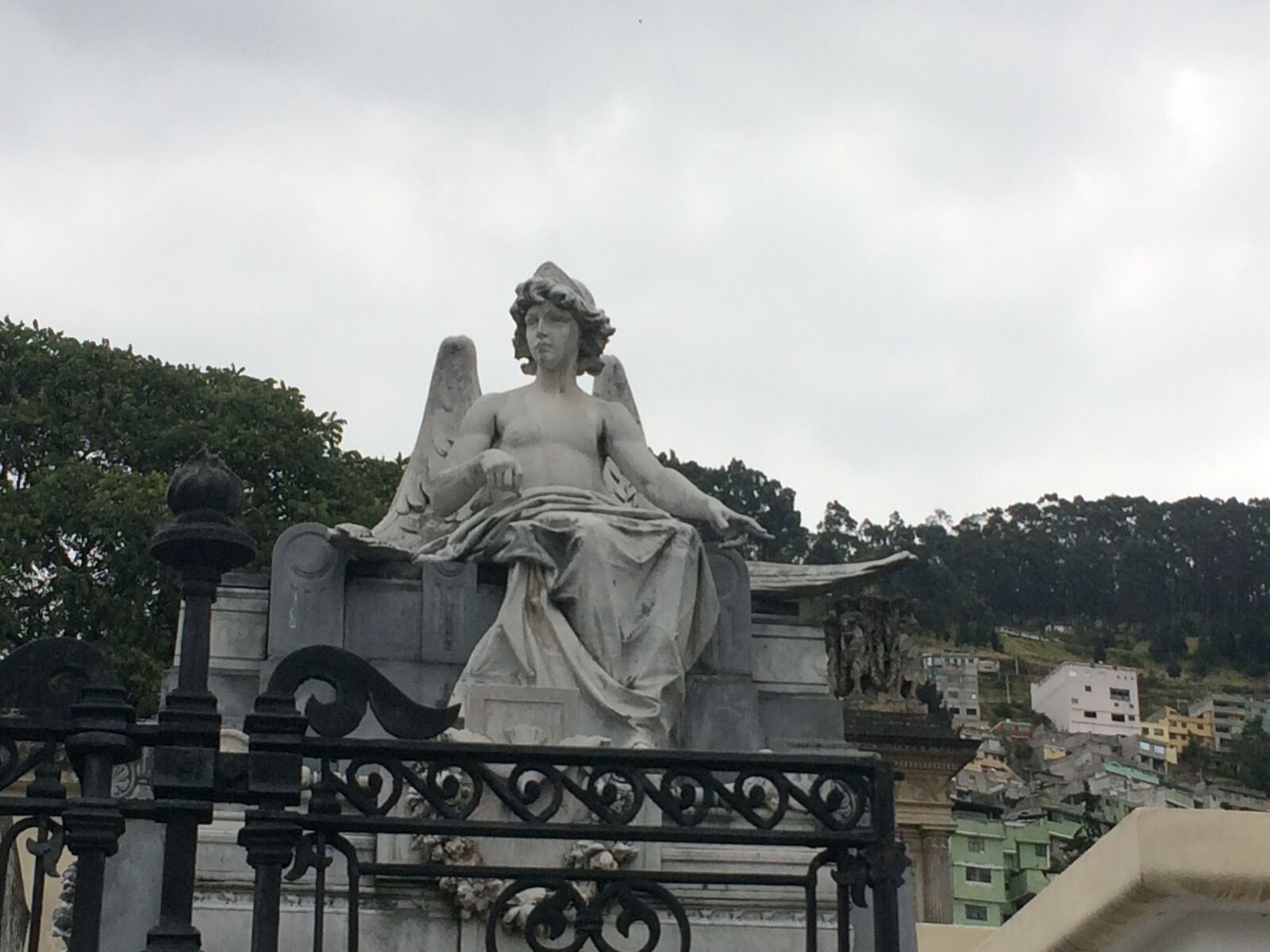 Apple iPhone 5s sample photo. Cemetery, san diego, quito photography