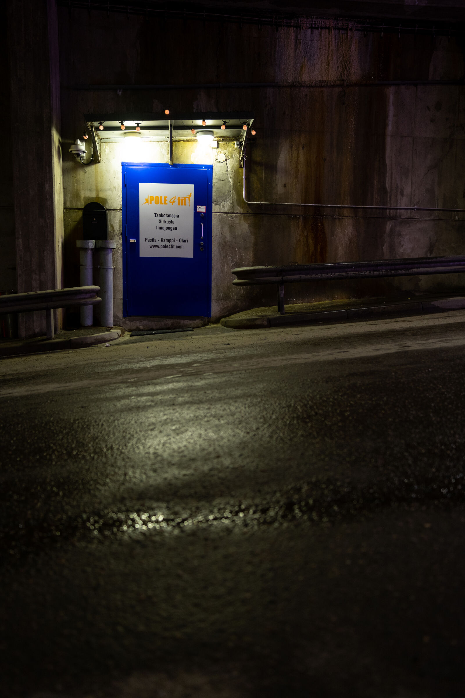 Fujifilm XF 18mm F1.4 R LM WR sample photo. Door to pole photography