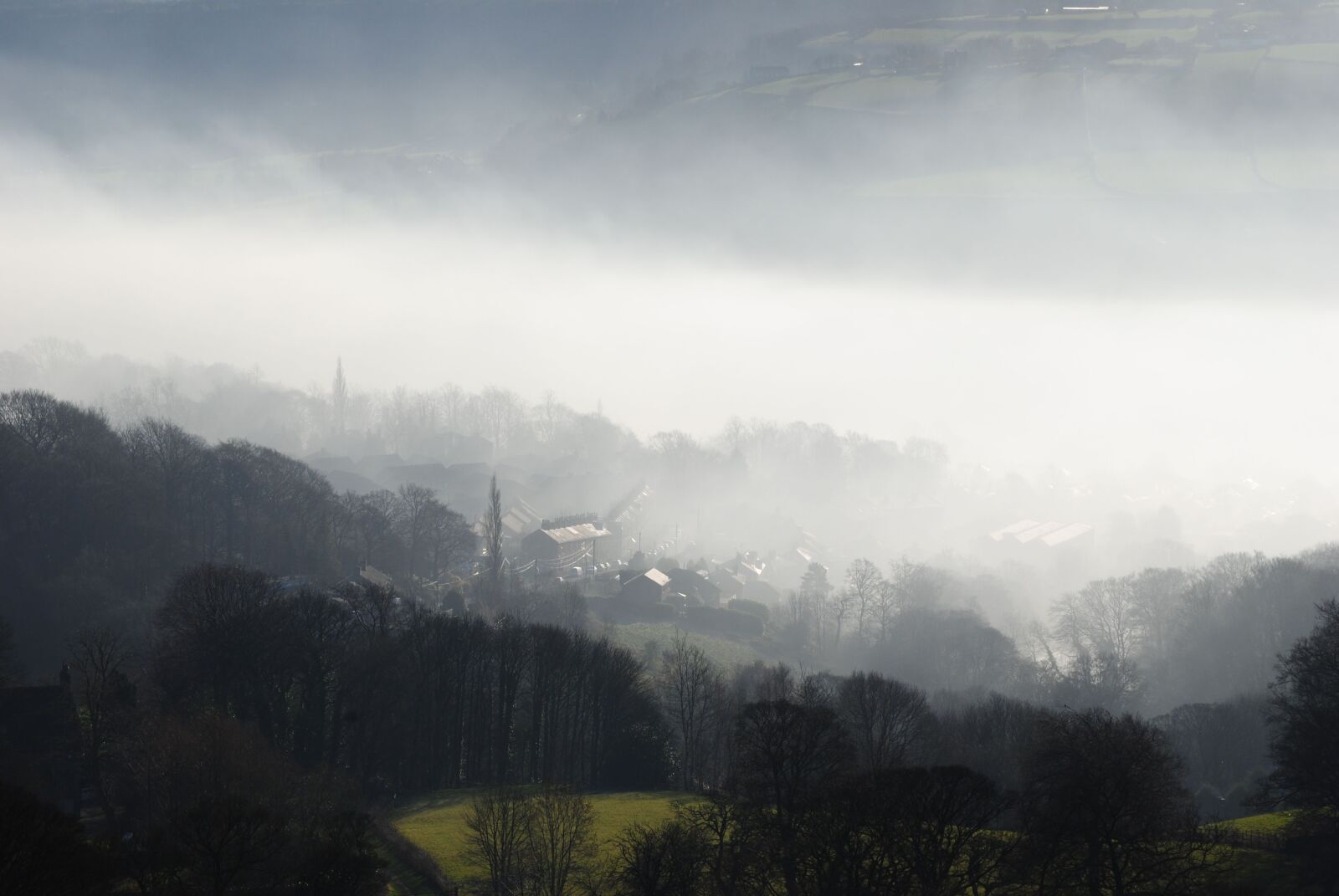 Nikon D3000 sample photo. Mist, fog, valley photography