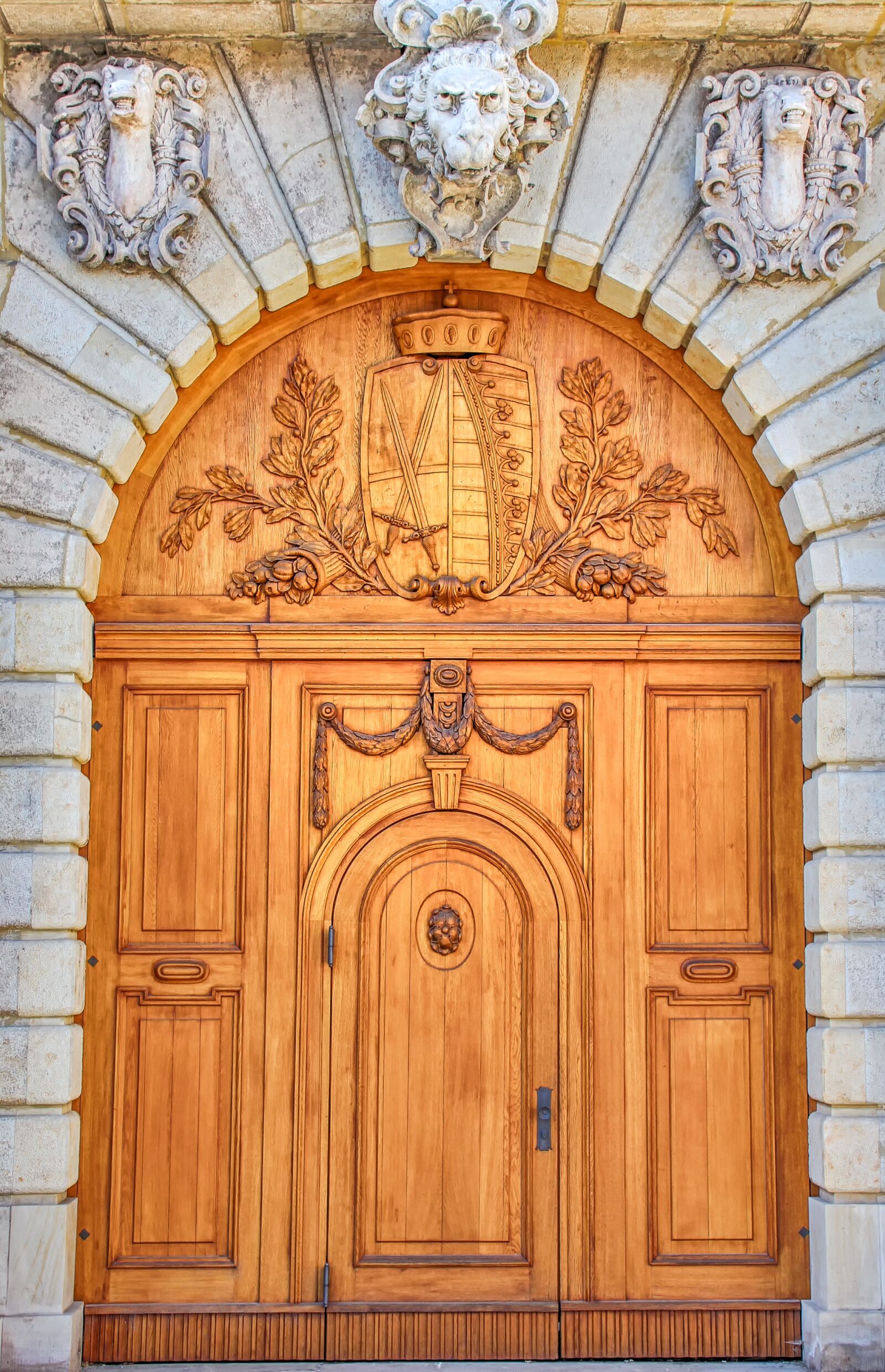Canon EOS 60D sample photo. Door, architecture, dresden photography