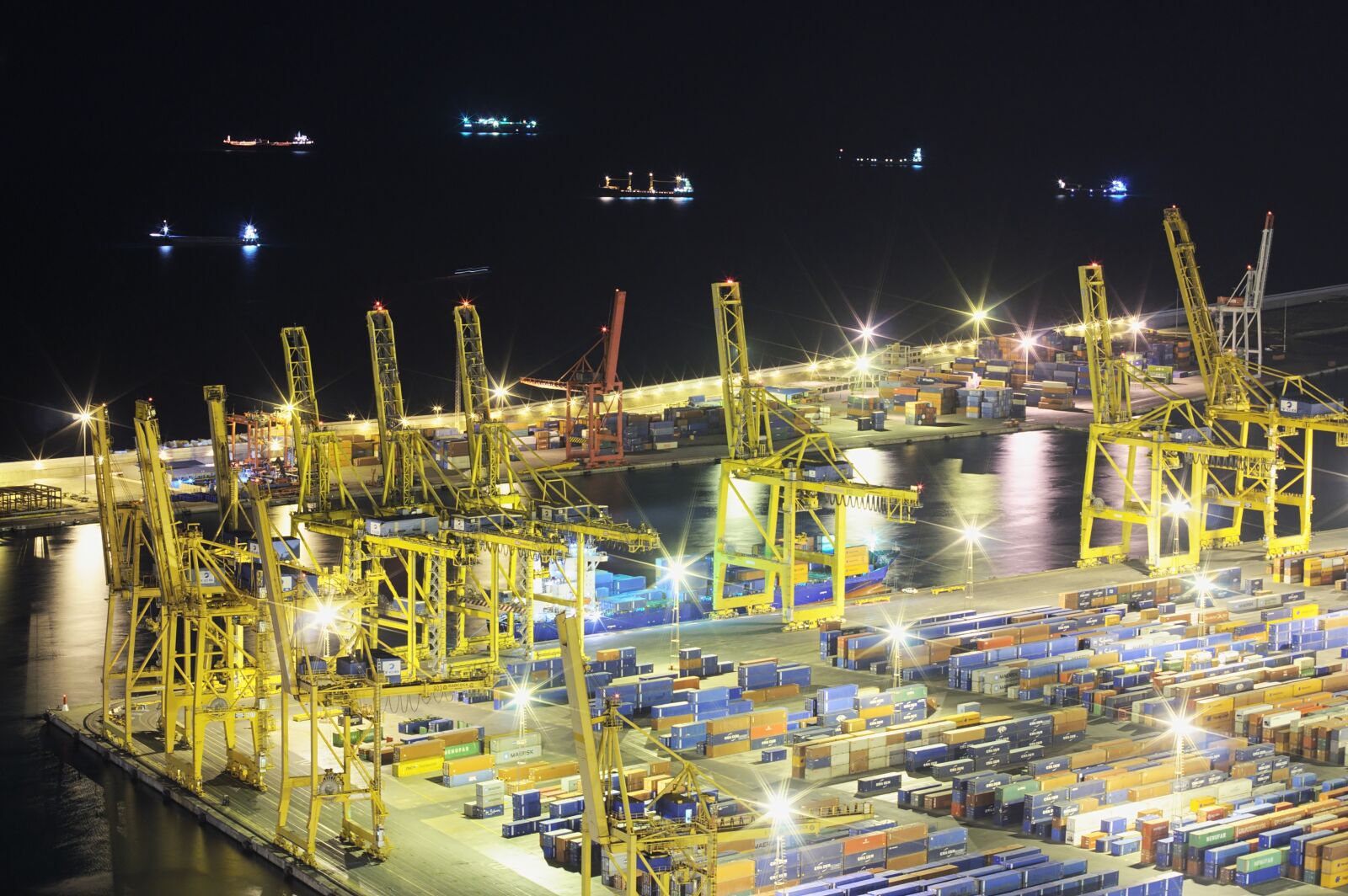 Nikon D90 sample photo. Barcelona, night, port photography