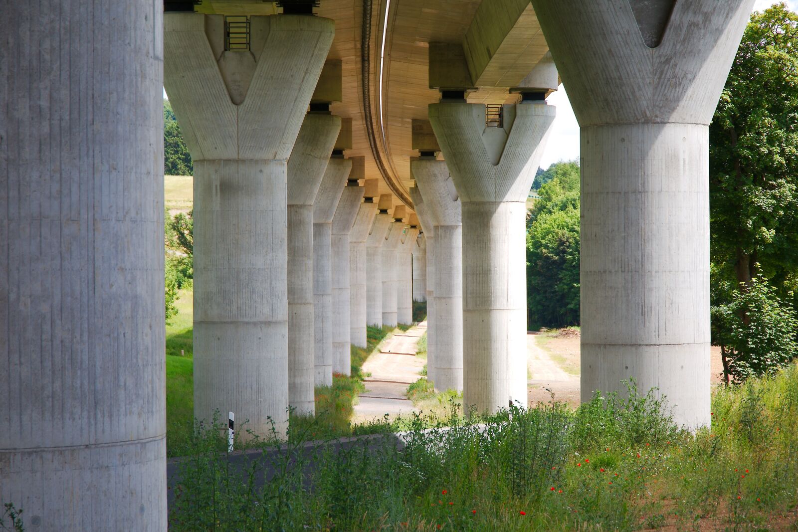 Canon EOS 6D sample photo. Architecture, pillar, travel photography